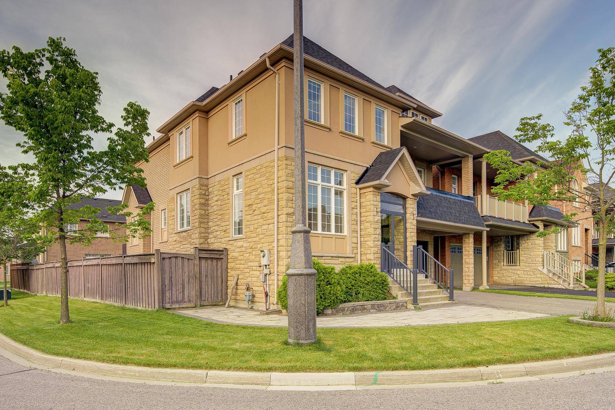 Richmond Hill, ON L4E 0A7,18 Wendelyn DR