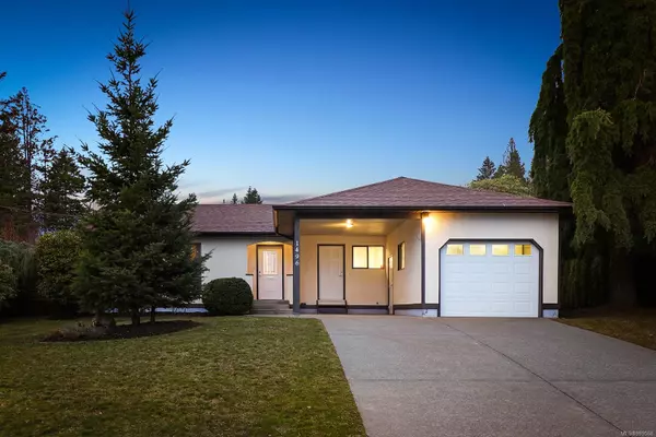 Comox, BC V9M 2P6,1496 Balmoral Ave