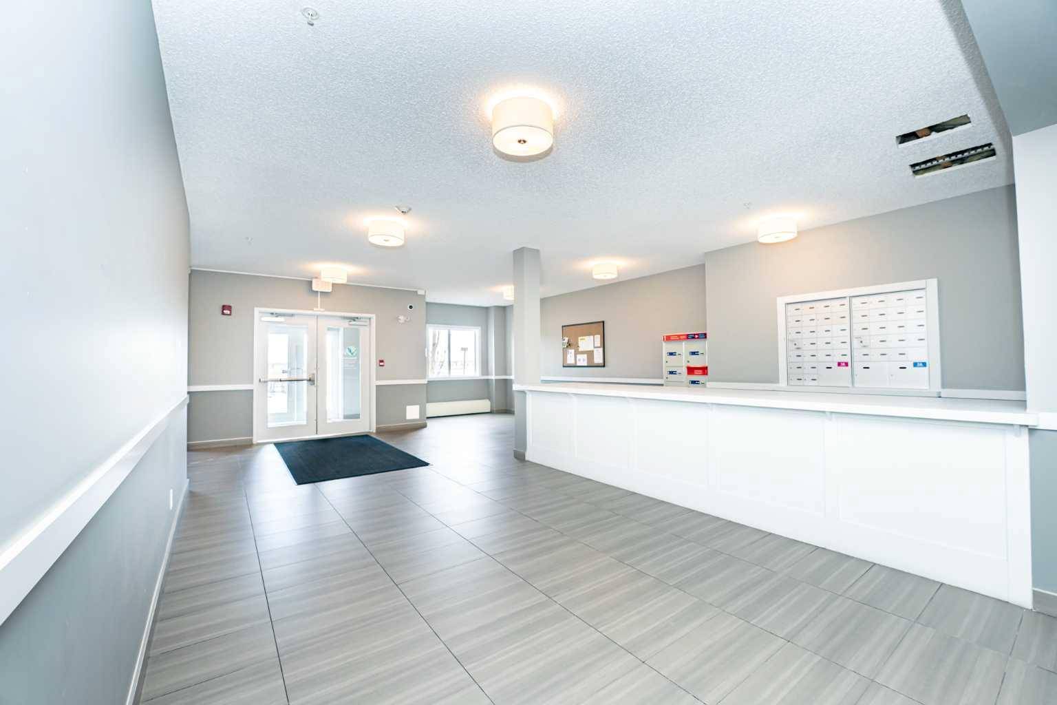 Calgary, AB T3R 0W8,20 Sage Hill TER Northwest #111