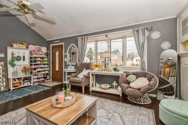 Hamilton Twp., NJ 08620,54 Mae Dr