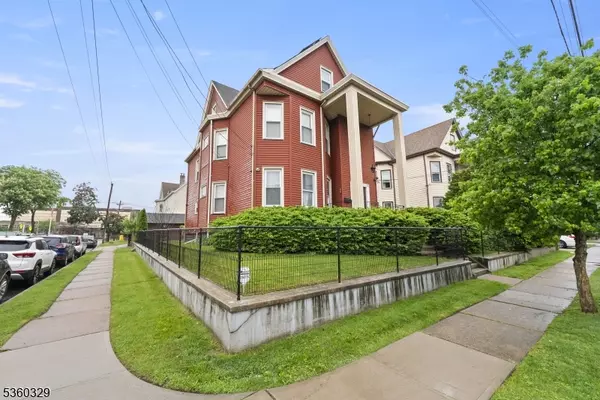 47 Mahar Ave, Clifton City, NJ 07011