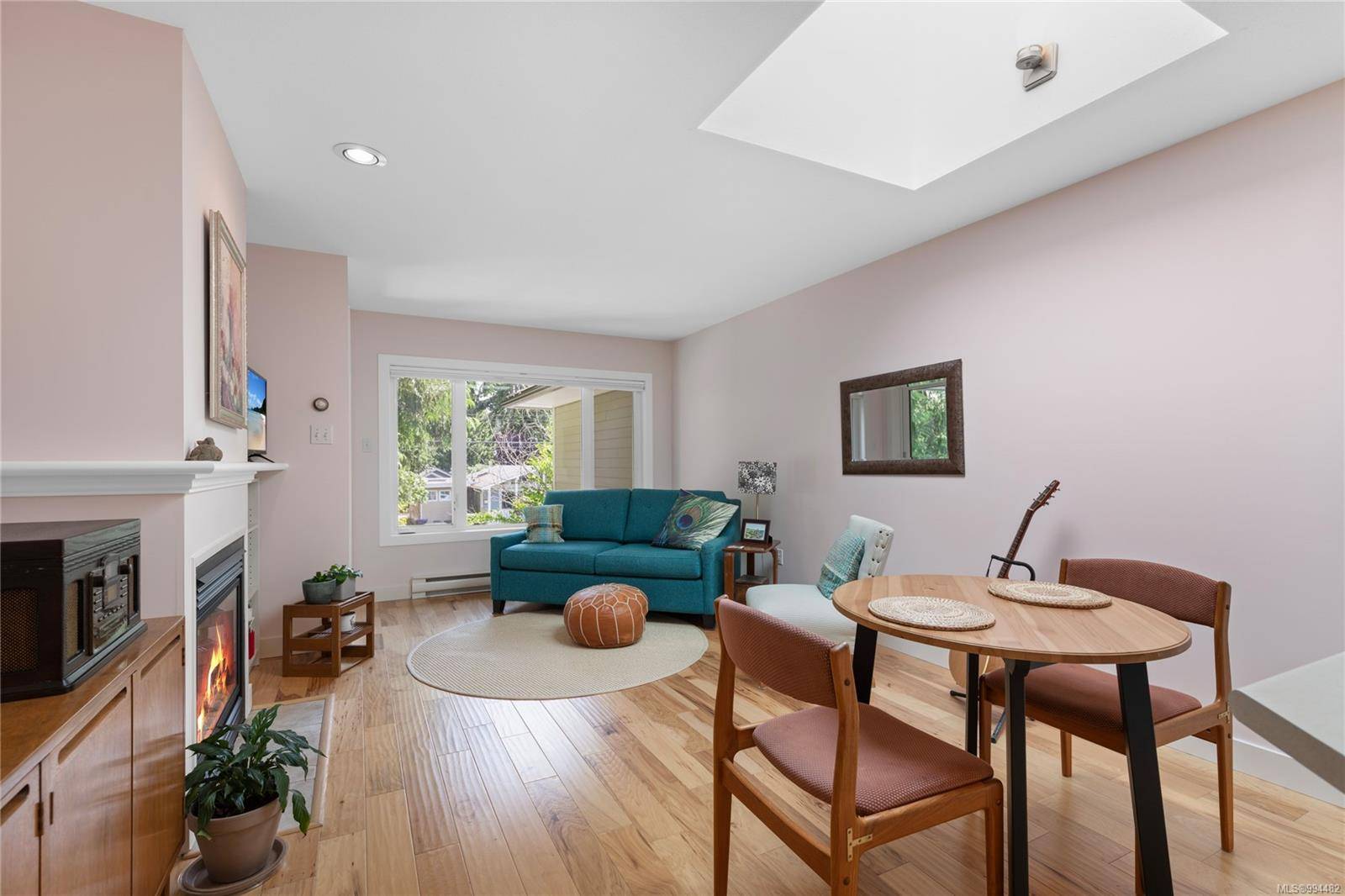 Qualicum Beach, BC V9K 2M2,219 Fern Rd W #6