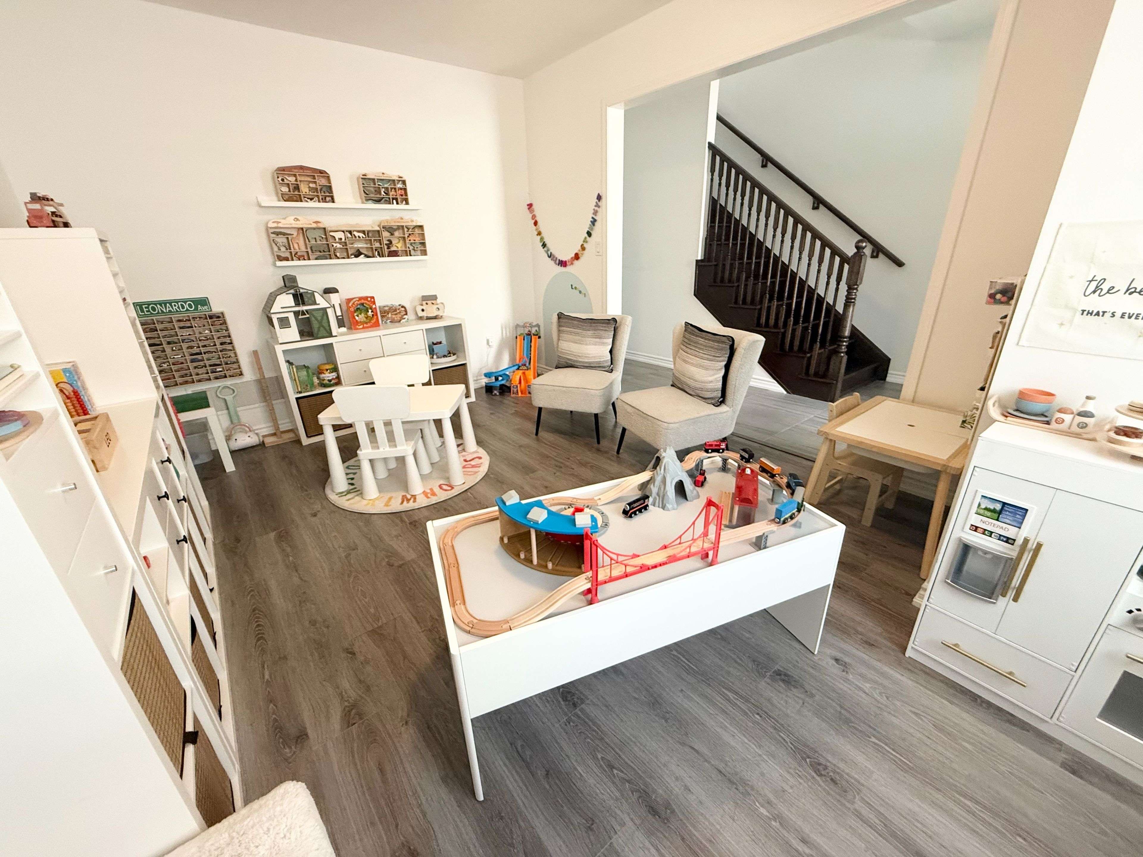 Oakville, ON L6H 0X4,103 Grovewood Common N/A