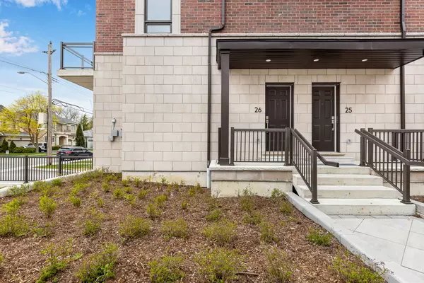 Mississauga, ON L4W 1L1,4035 Hickory DR #26