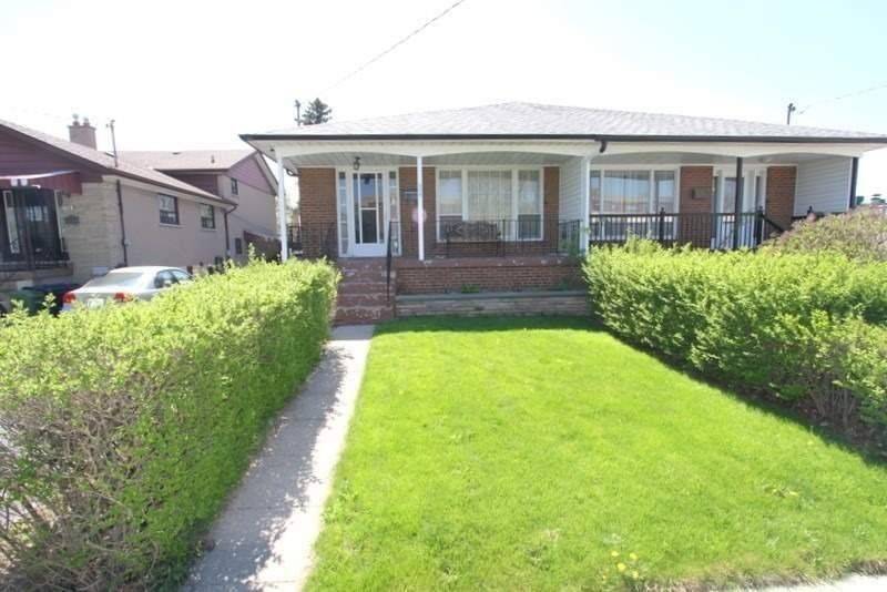 Toronto E04, ON M1P 1R7,238 Vauxhall DR #Upper