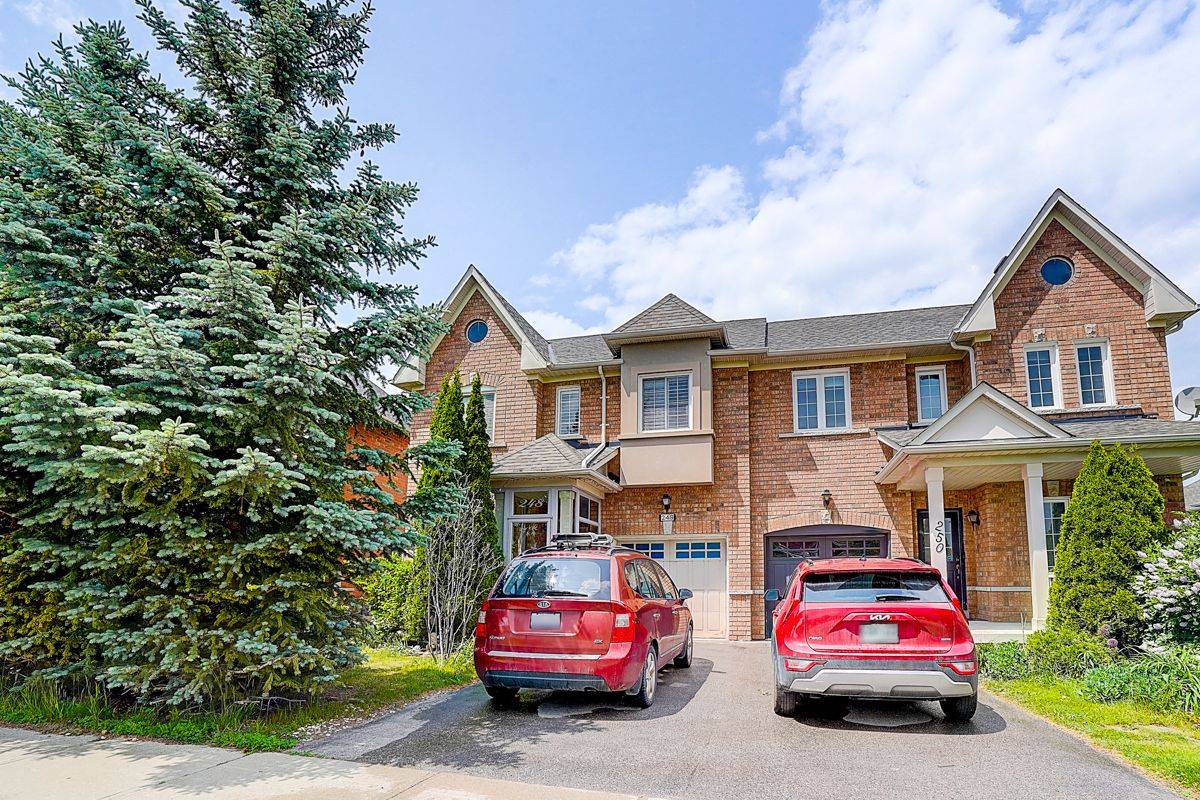 248 Old Colony RD, Richmond Hill, ON L4E 5B9
