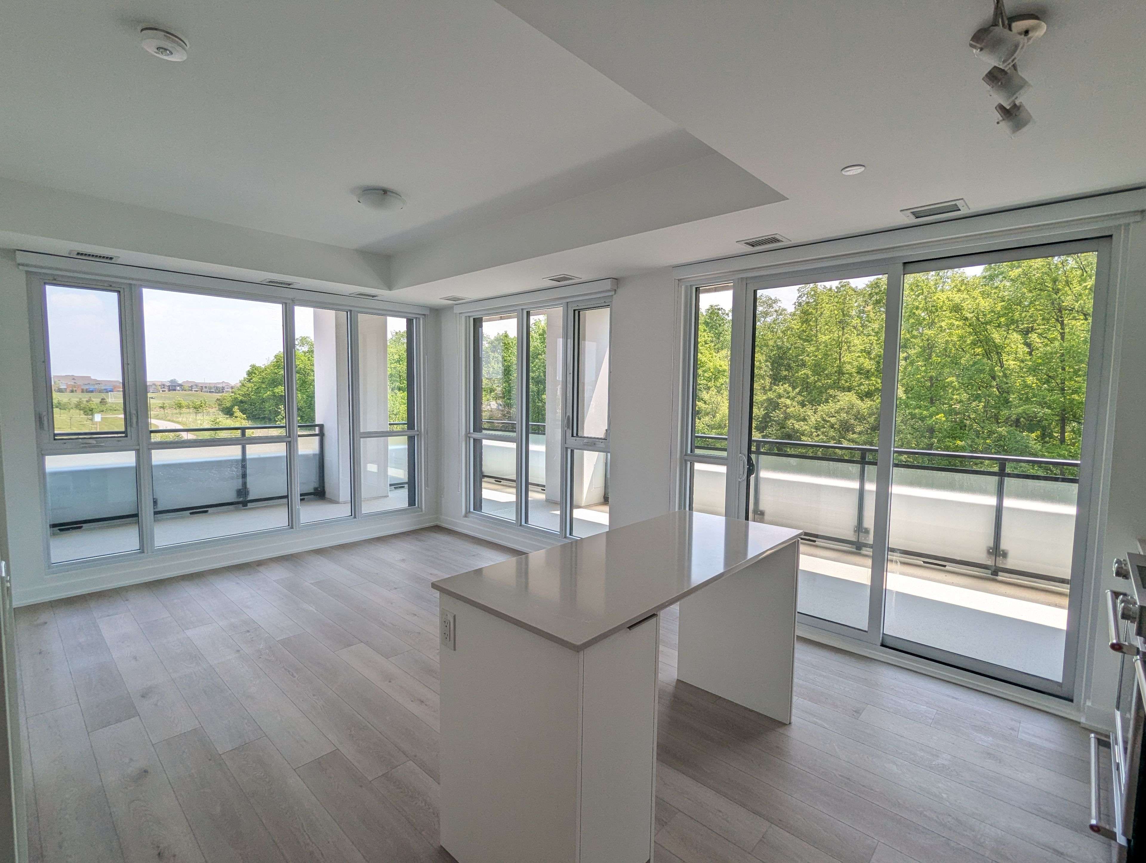 760 Whitlock AVE #211, Milton, ON L9E 2B3