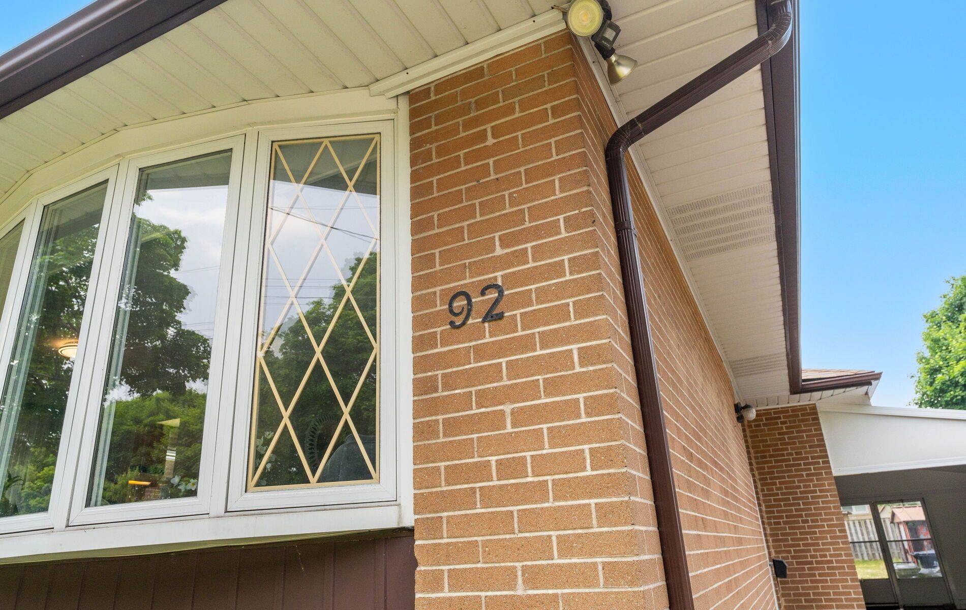 Toronto W08, ON M9C 4M1,92 Inverdon RD