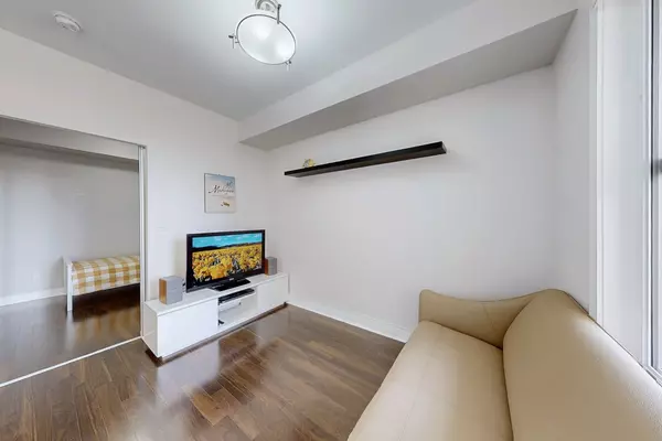 Markham, ON L6C 0V5,28 Prince Regent ST #203