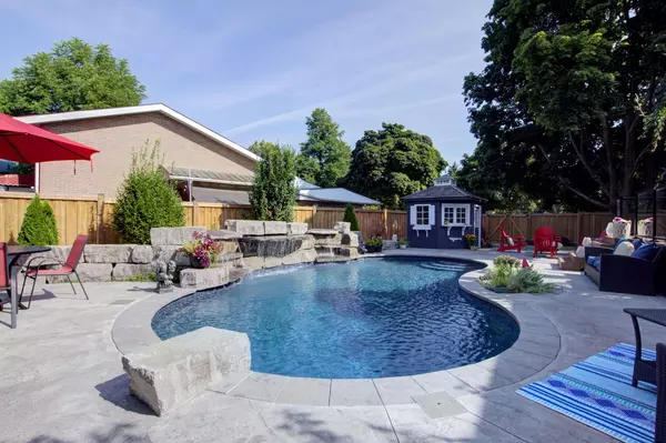 Mississauga, ON L5J 2A7,2137 Truscott DR