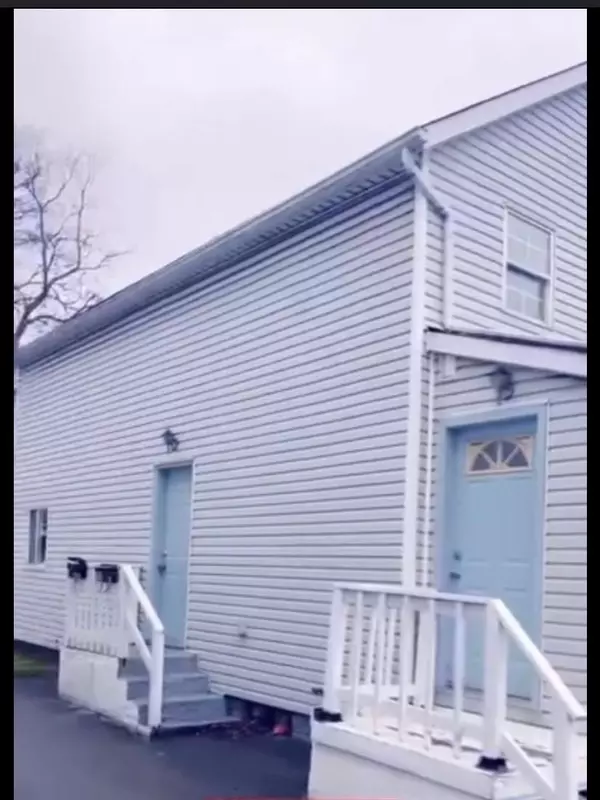 Welland, ON L3B 1X7,362 Crowland AVE W