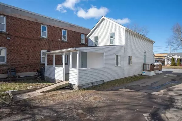 Welland, ON L3B 1X7,362 Crowland AVE W