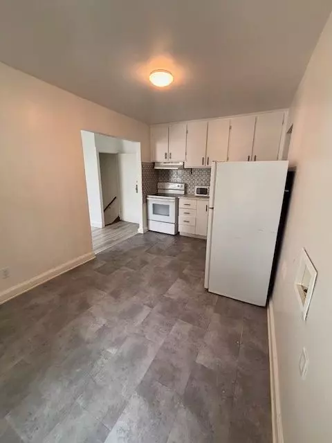 Vanier And Kingsview Park, ON K1L 7R8,266 Emond ST