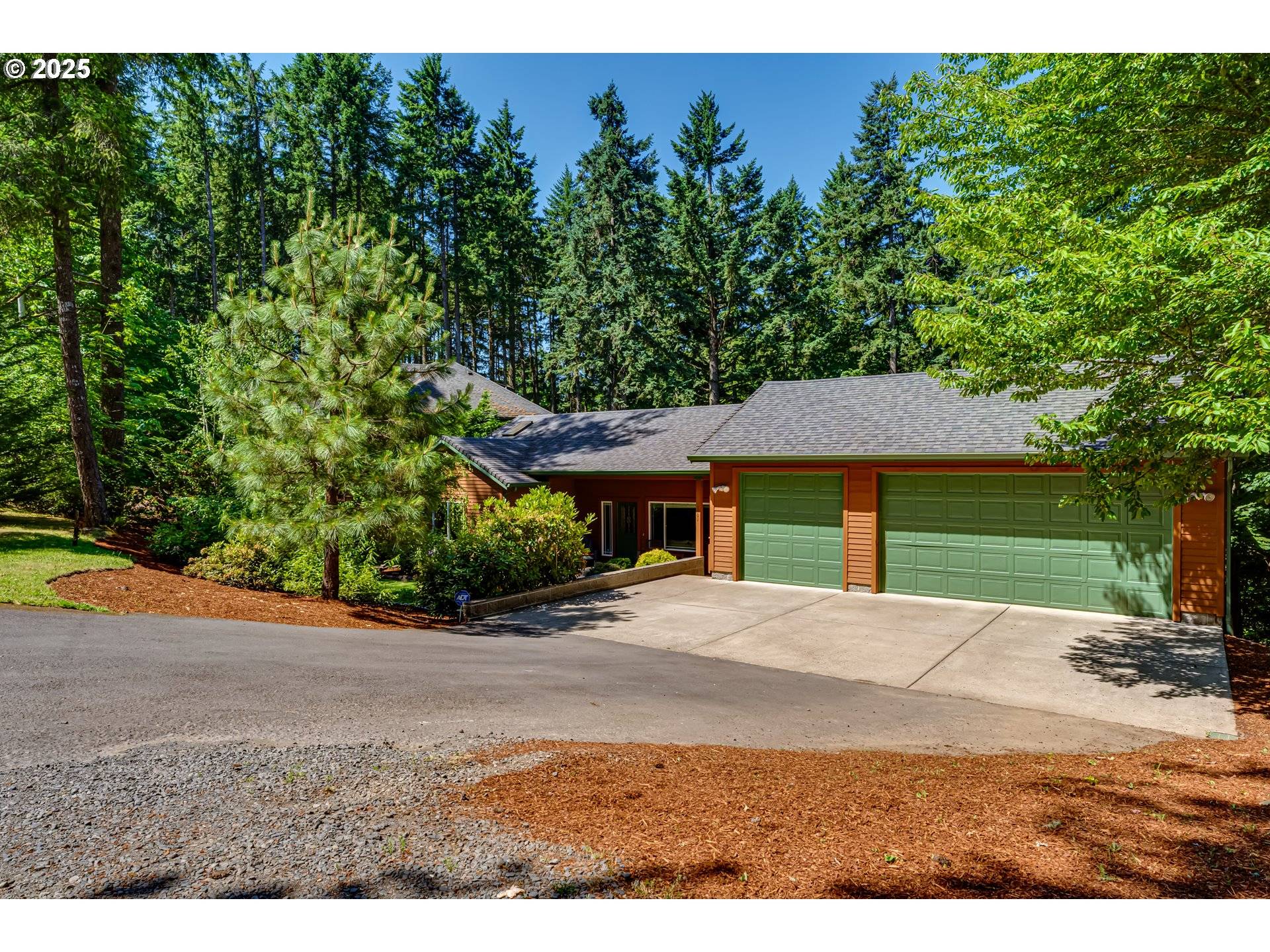 Eugene, OR 97405,32502 DILLARD RD