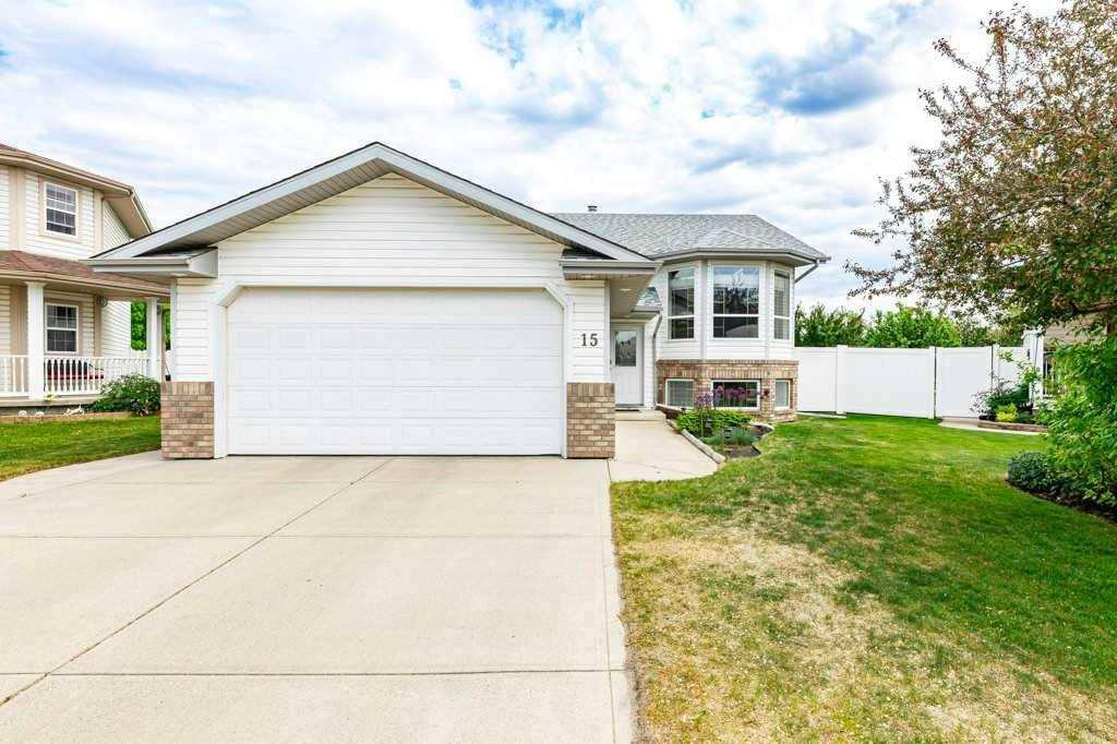 15 Dann Close, Red Deer, AB T4R 2N3