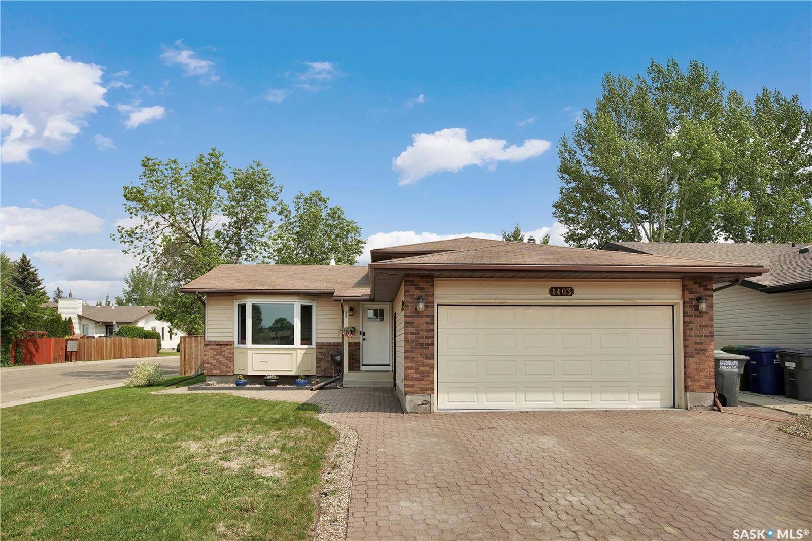 1403 Brightsand COURT, Saskatoon, SK S7J 4Y2