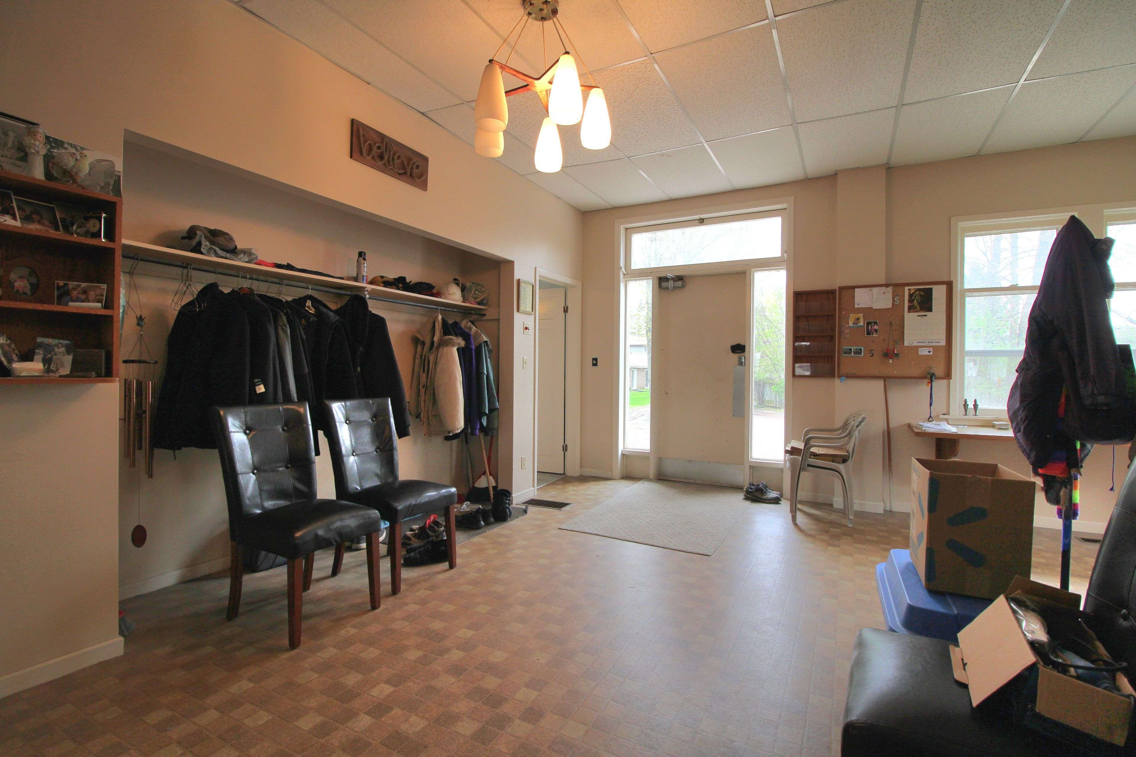 St. Thomas, ON N5R 1T8,12 CHESTER ST