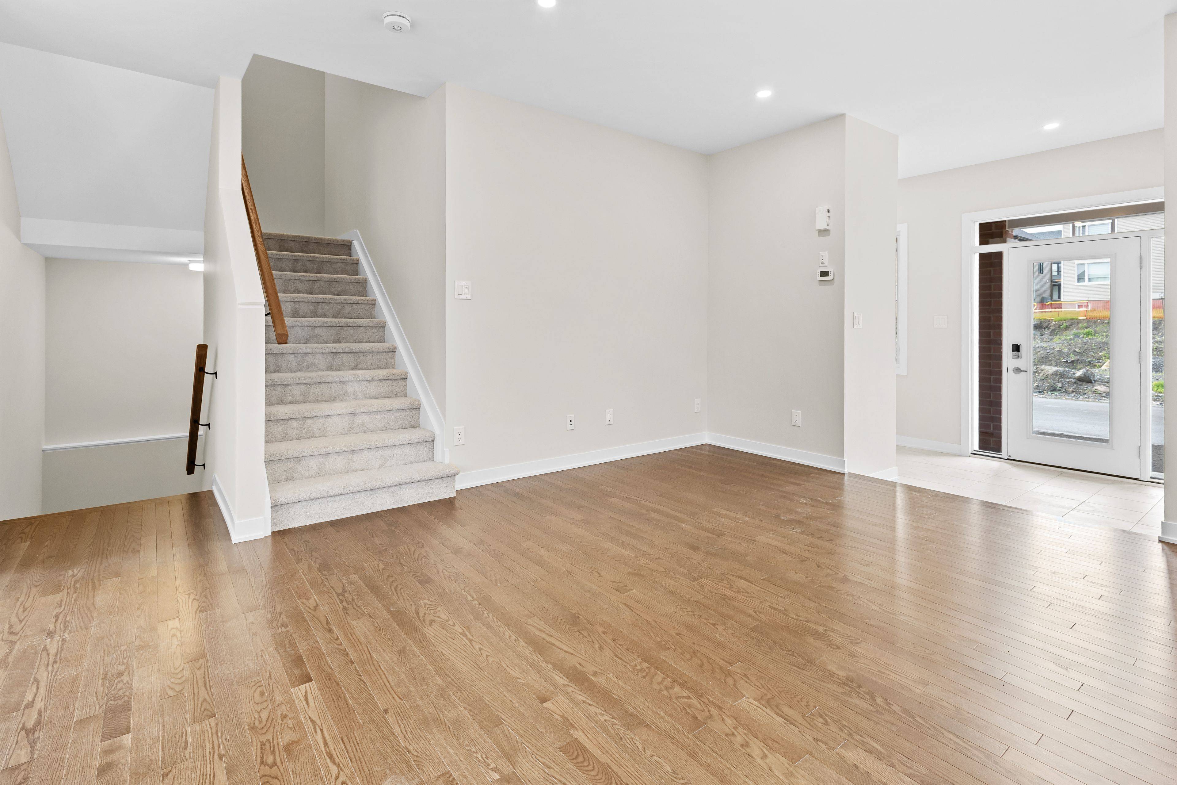 Barrhaven, ON K2J 7G5,608 Expansion RD