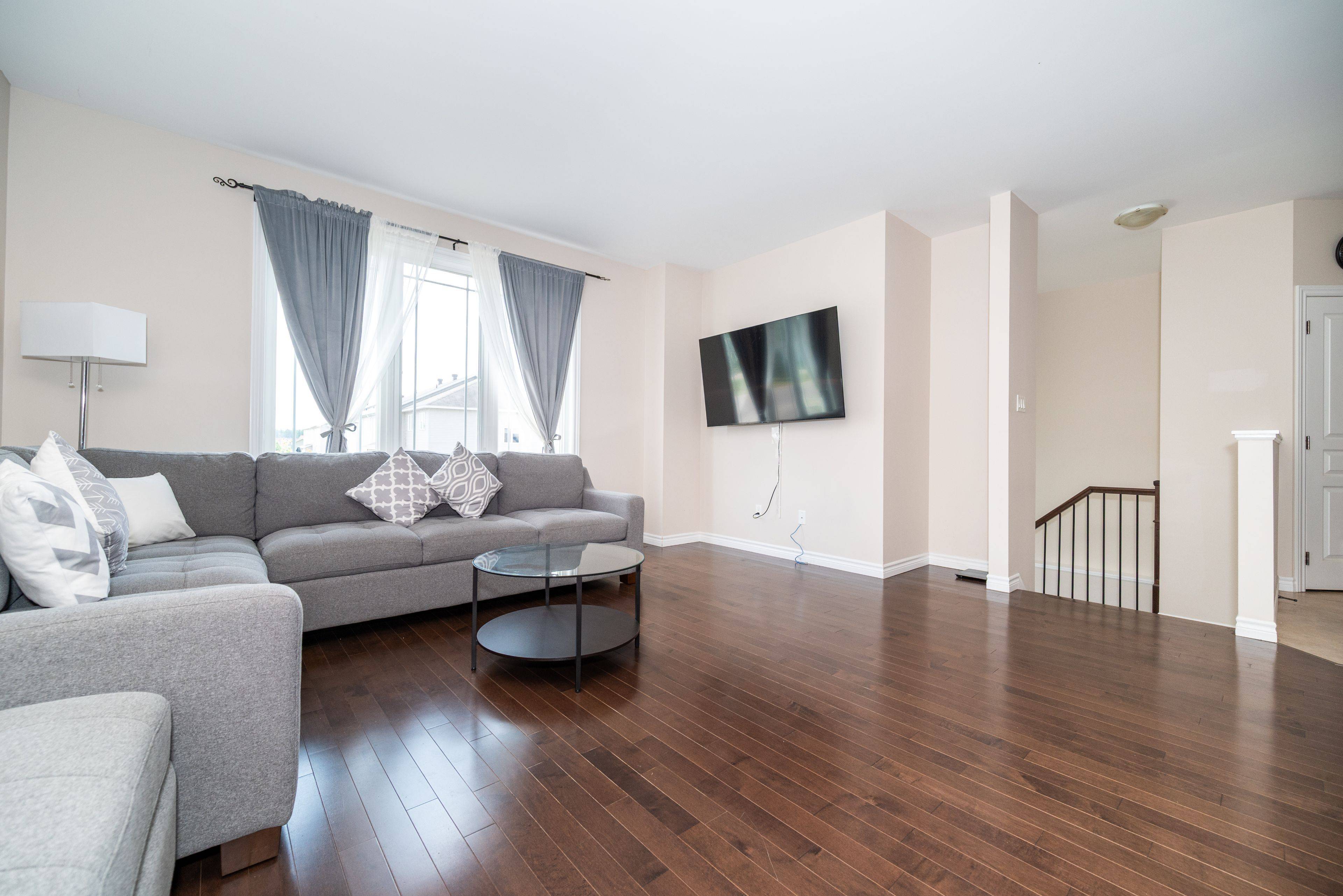 Petawawa, ON K8H 0C4,547 Gardner CRES