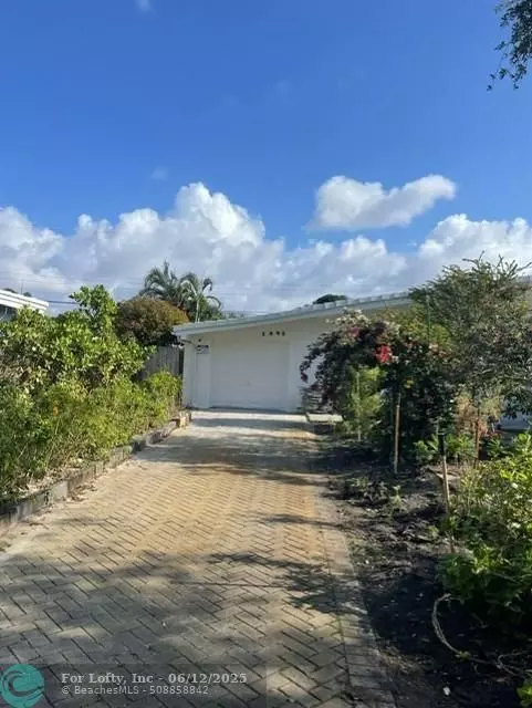 Lighthouse Point, FL 33064,1951 NE 28th Ct