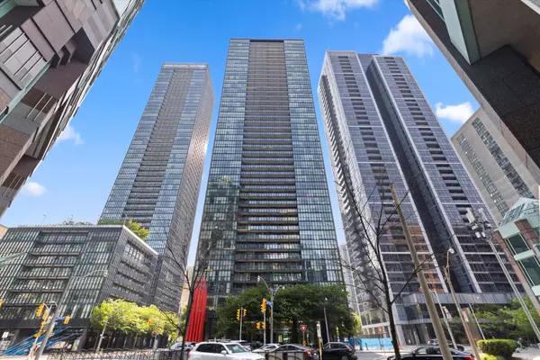 110 Charles ST E #PH 4403, Toronto C08, ON M4Y 1T5