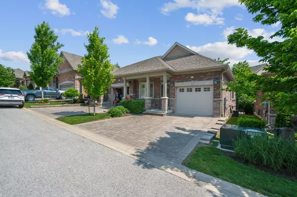 New Tecumseth, ON L9R 0K5,17 Hillcrest DR
