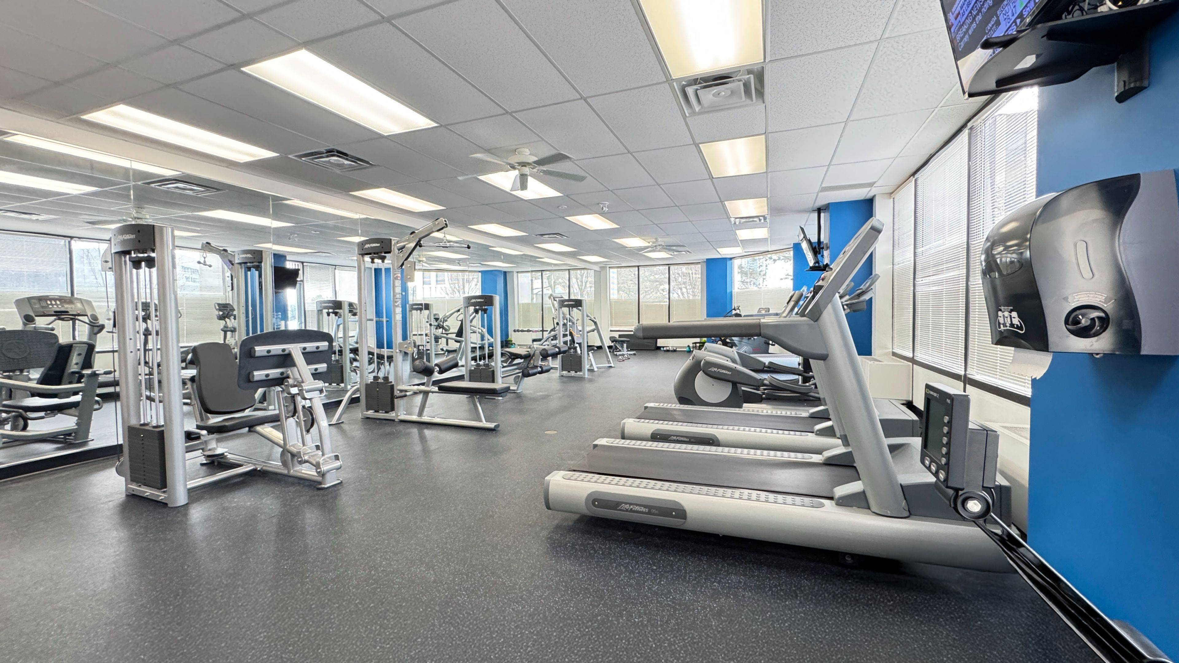 Toronto C15, ON M2J 2Y7,235 Yorkland BLVD #109