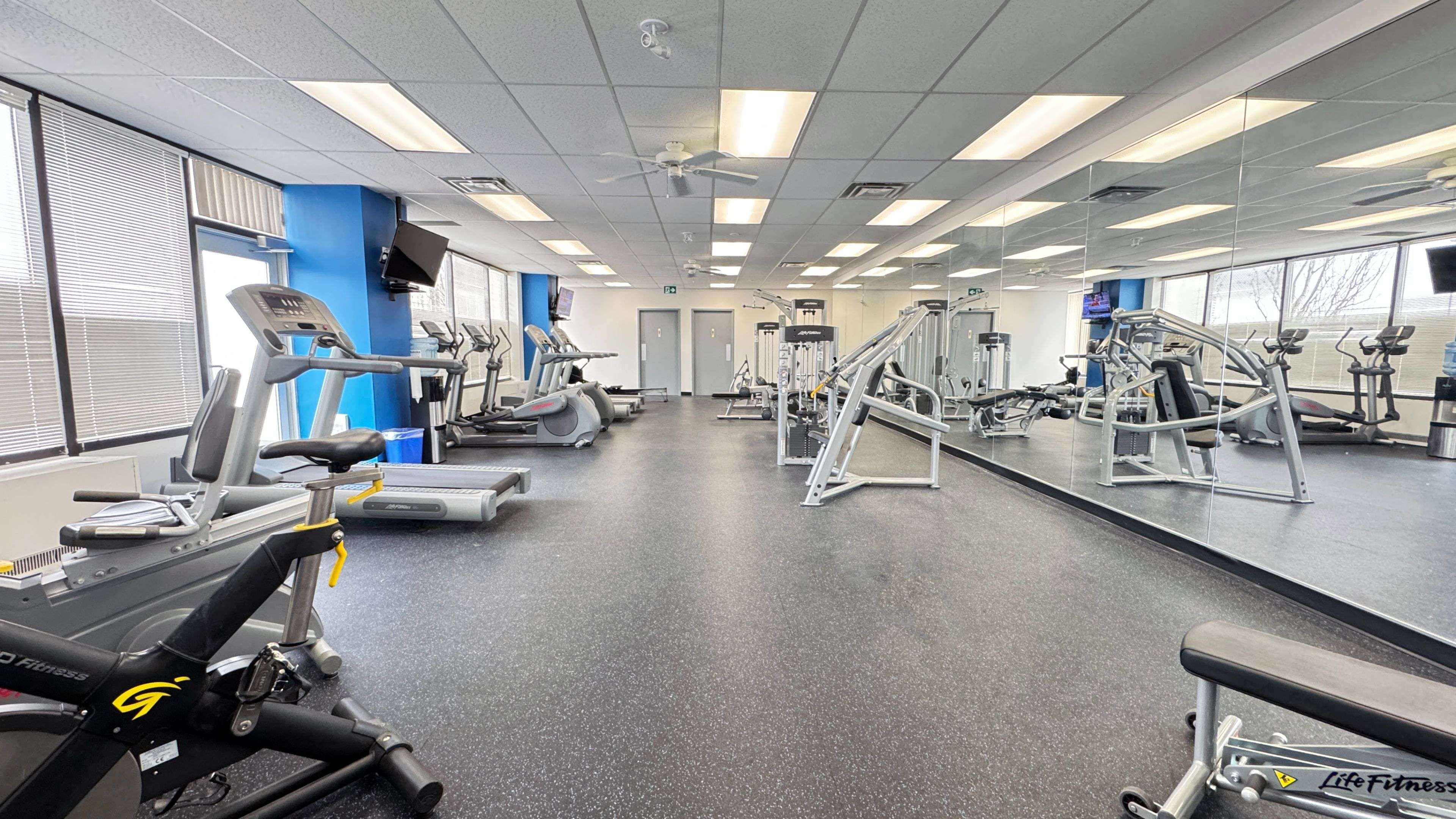 Toronto C15, ON M2J 2Y7,235 Yorkland BLVD #300A