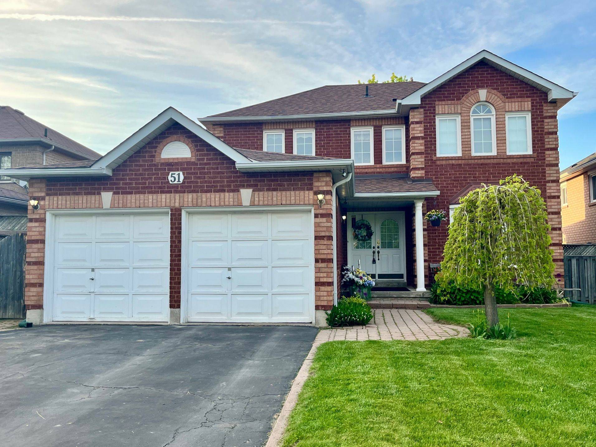 New Tecumseth, ON L9R 1P7,51 Darling CRES