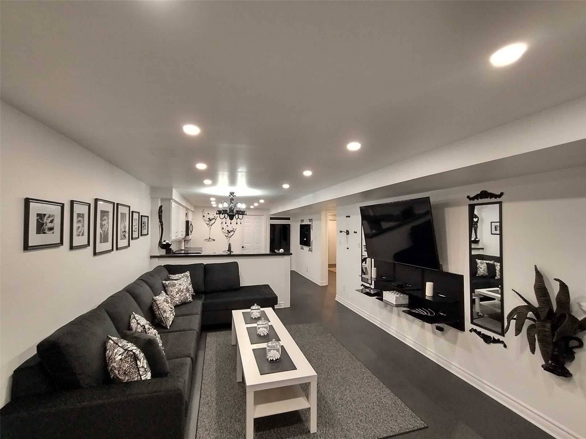 32 Ontoro BLVD #Bsmt, Ajax, ON L1Z 1X6