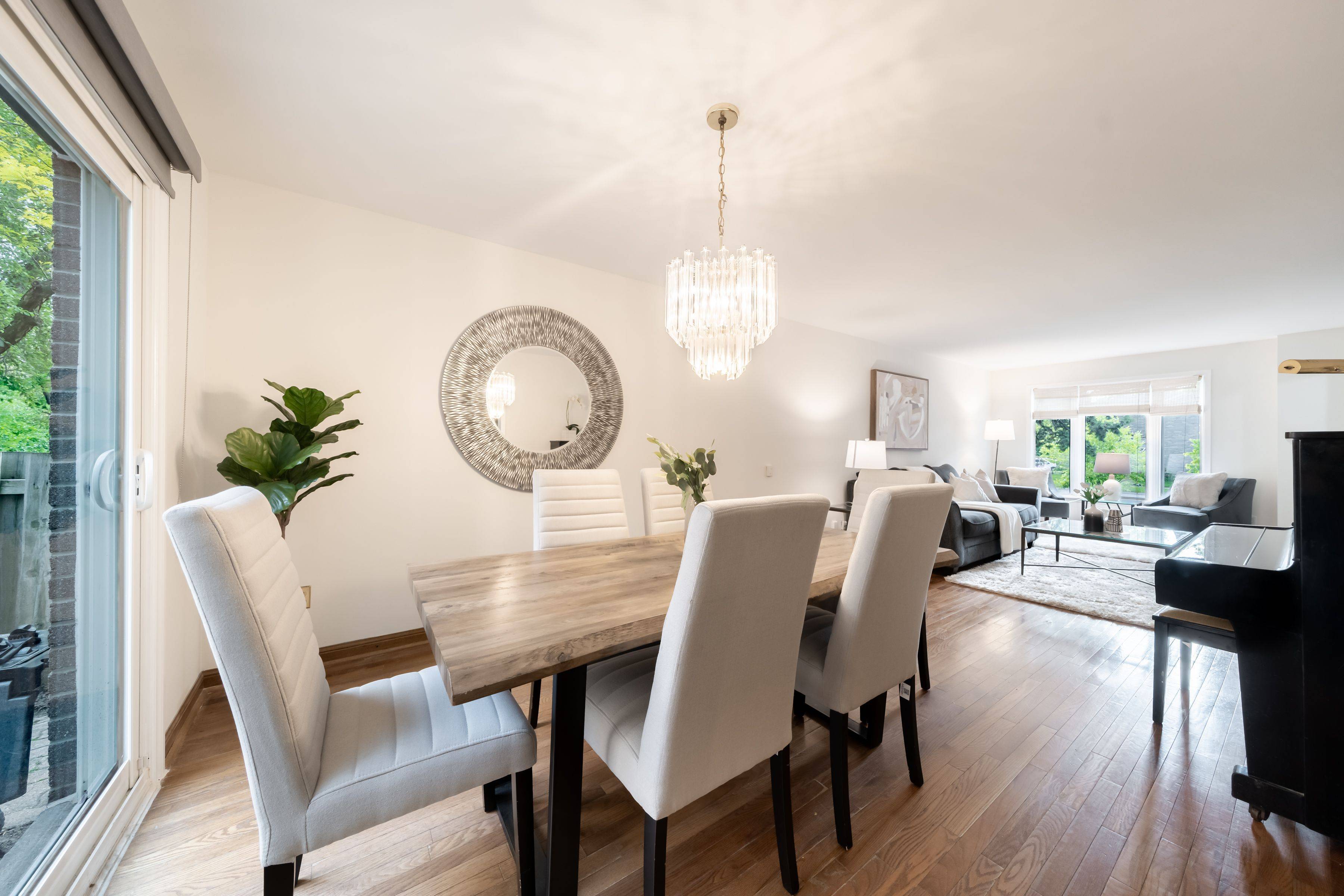Toronto C07, ON M2R 3S2,132 Stillwater CRES