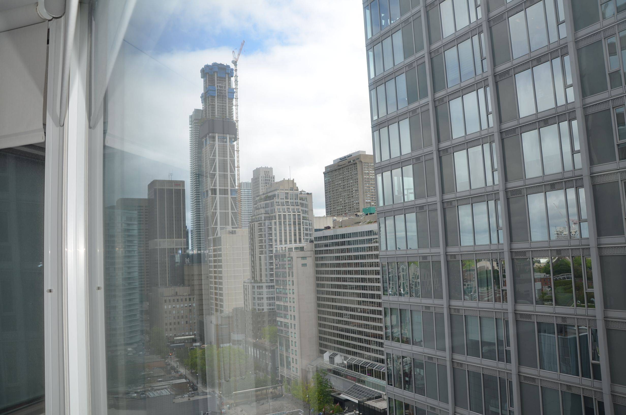 Toronto C02, ON M5R 0B4,155 Yorkville AVE #1912