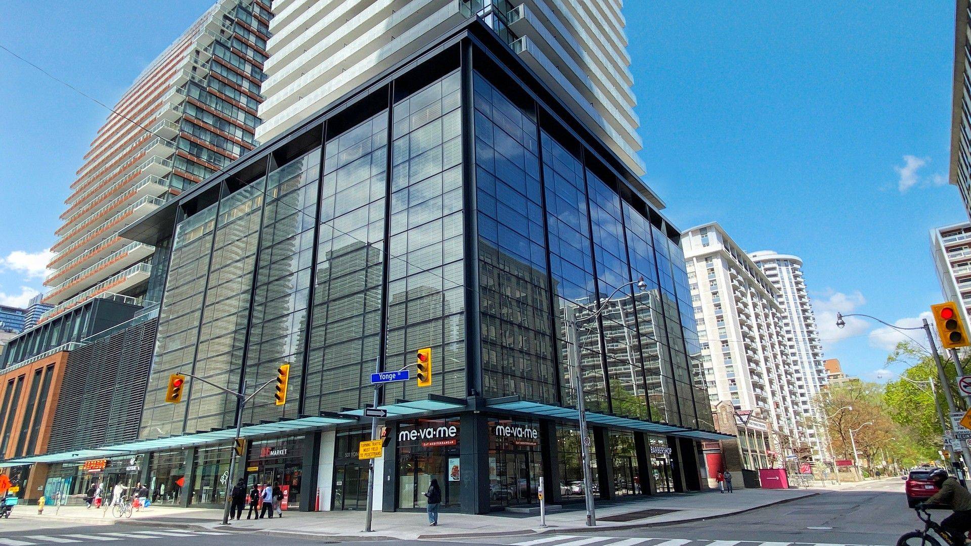 Toronto C08, ON M4Y 0G8,501 Yonge ST #4901