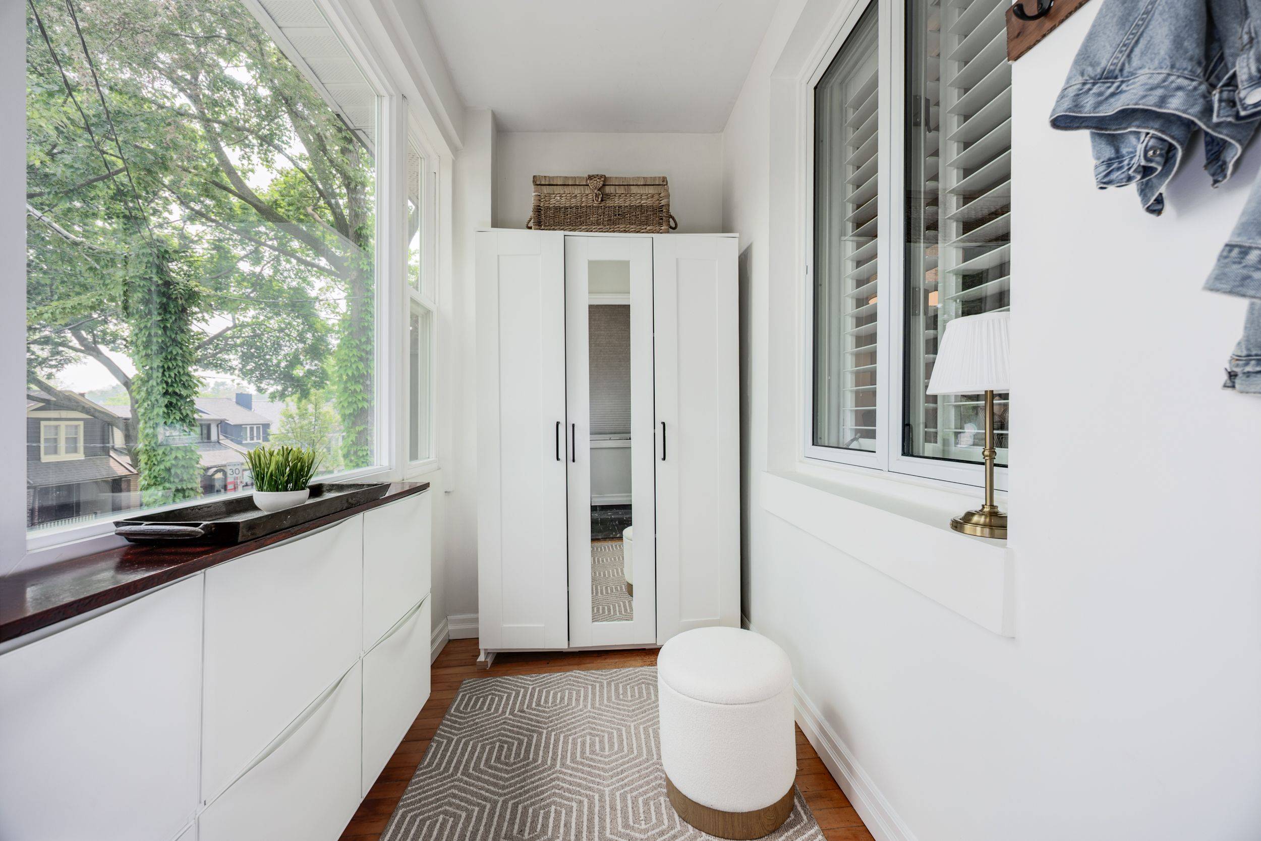 Toronto E02, ON M4E 1T9,40 Corley AVE