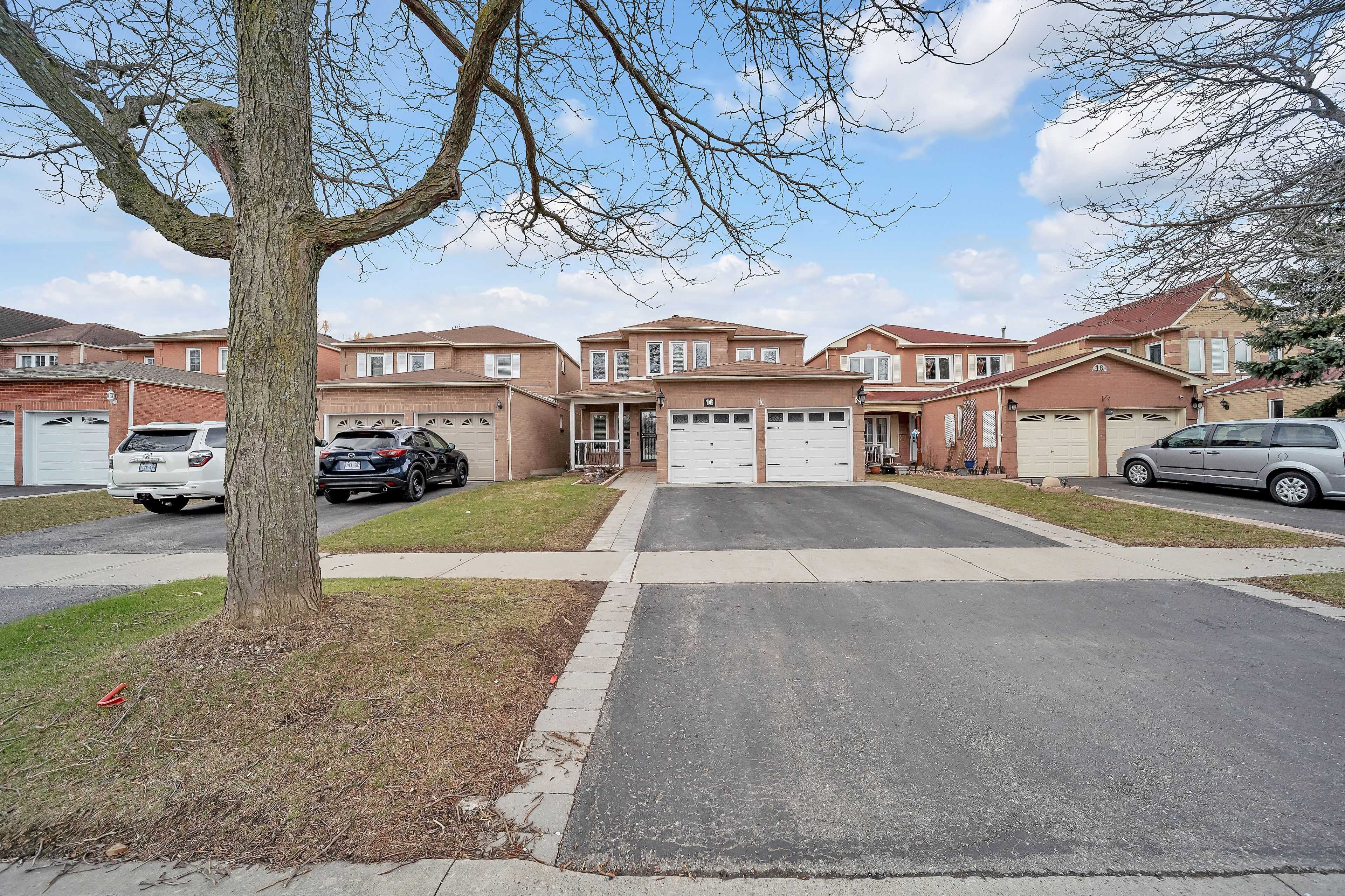 Ajax, ON L1T 3L2,16 Sullivan DR