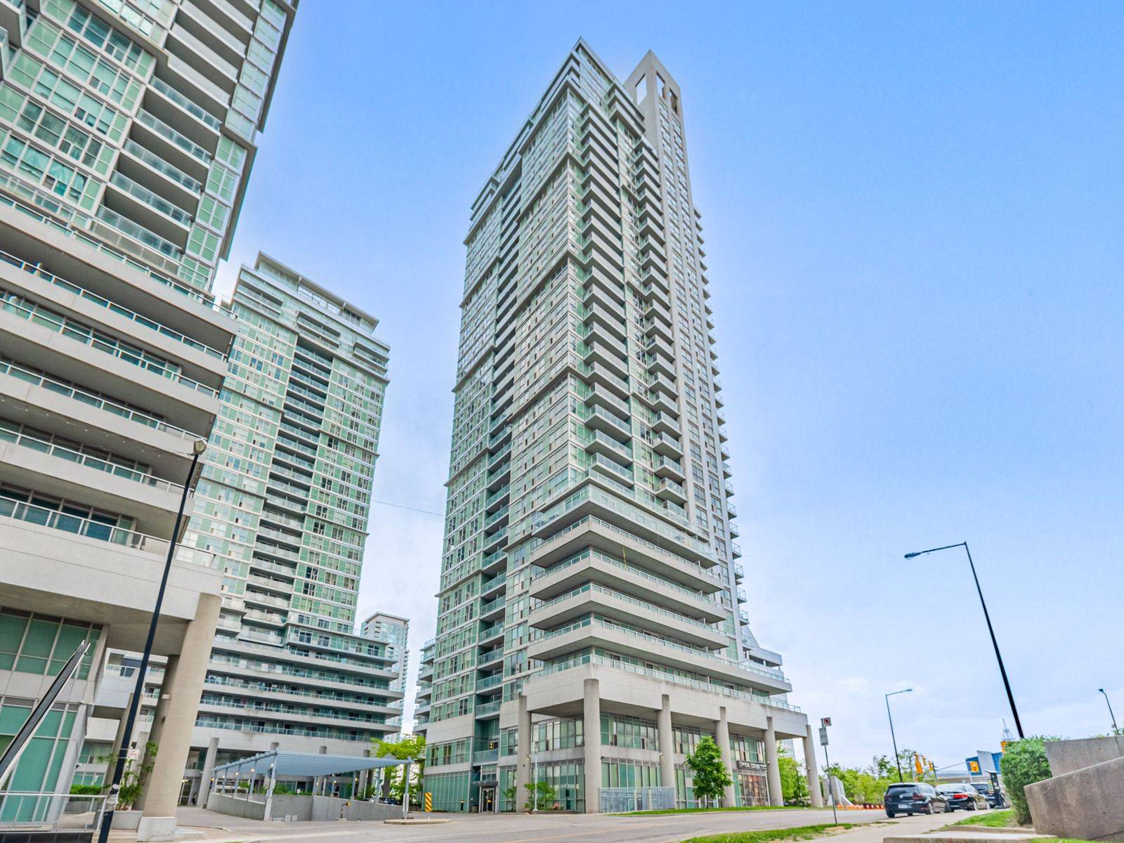 70 Town Centre CT #2008, Toronto E09, ON M1P 0B2