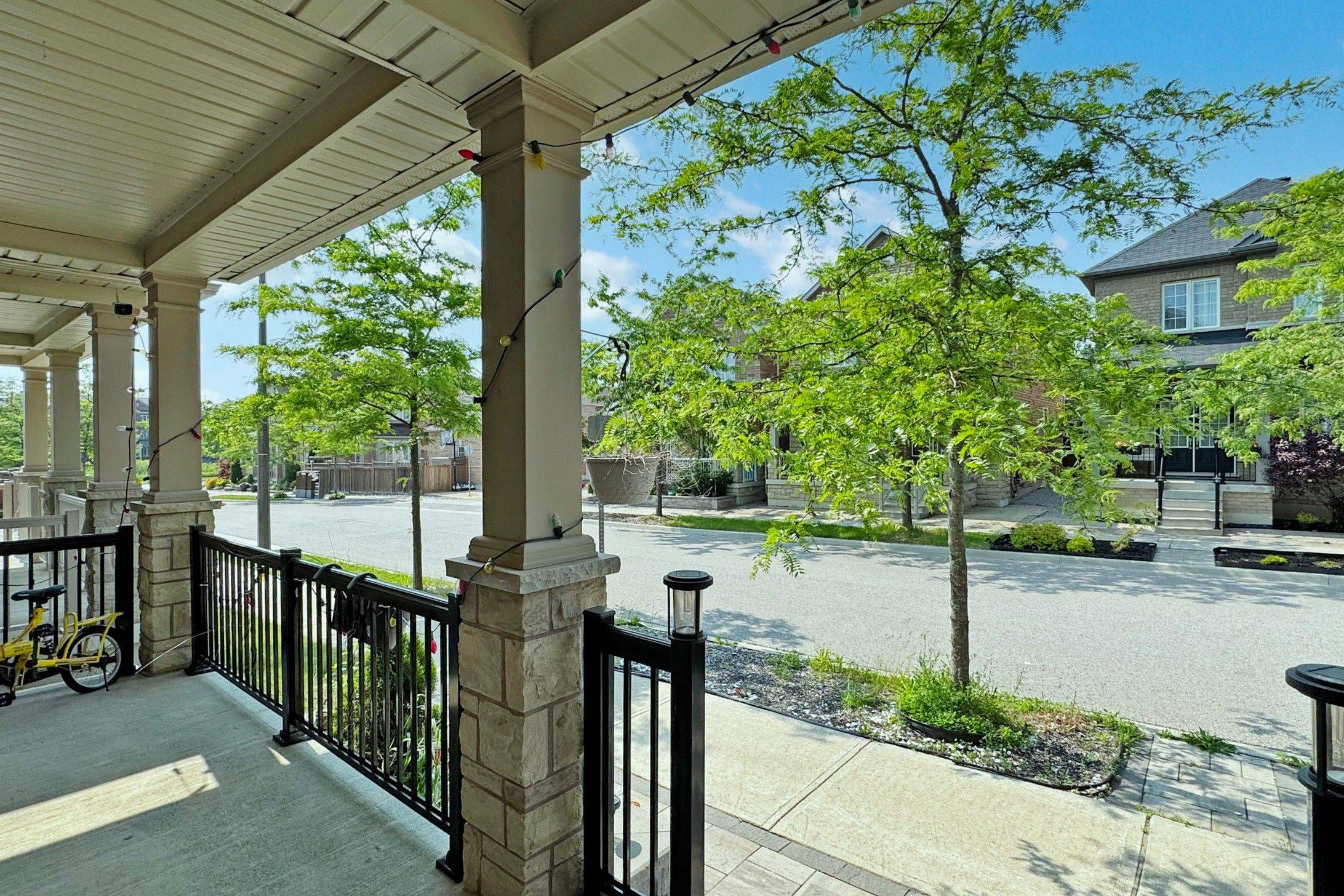 Markham, ON L6B 0X4,9 Sunnyside Hill RD