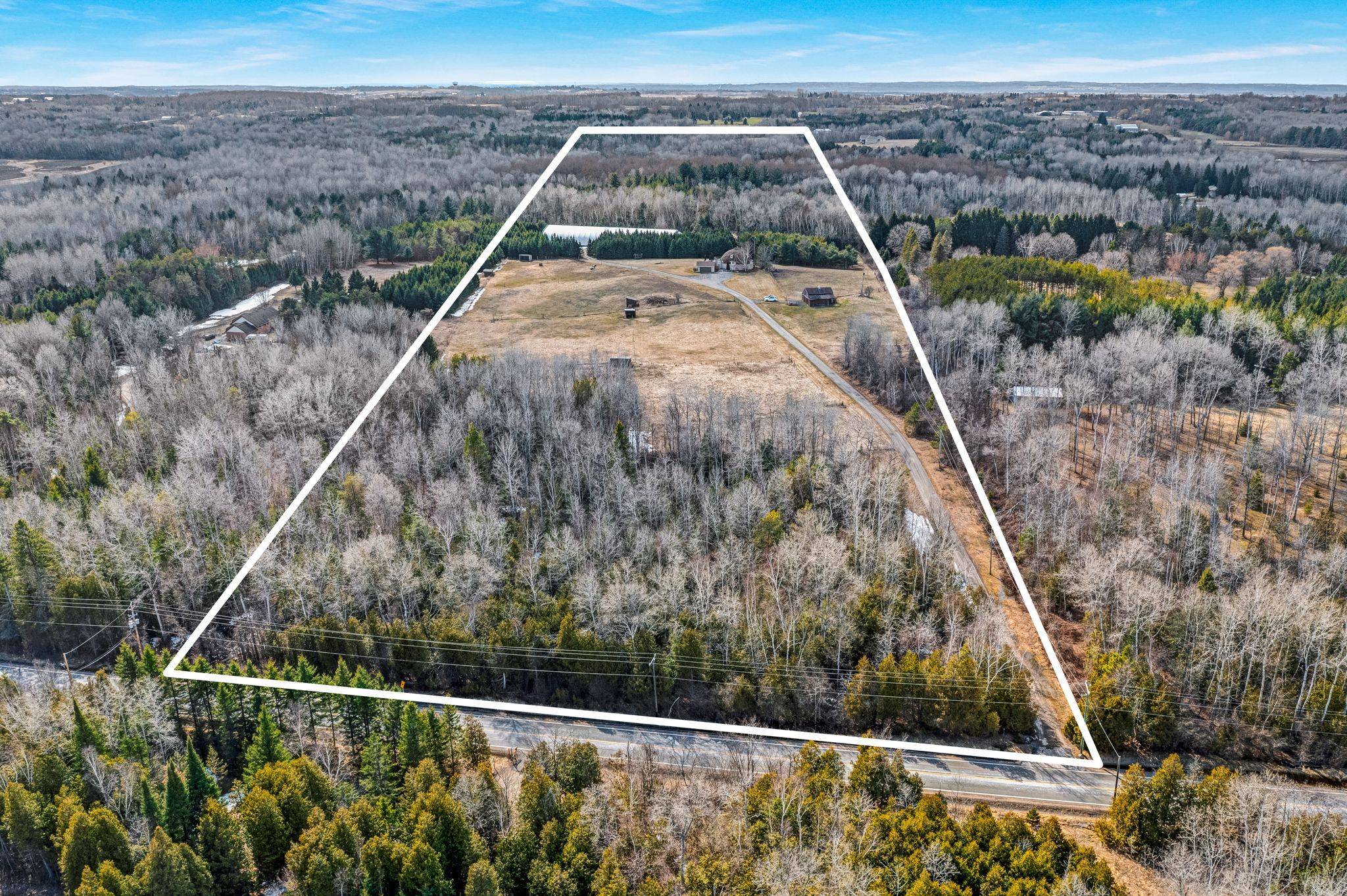 East Gwillimbury, ON L0G 1R0,21152 Kennedy RD