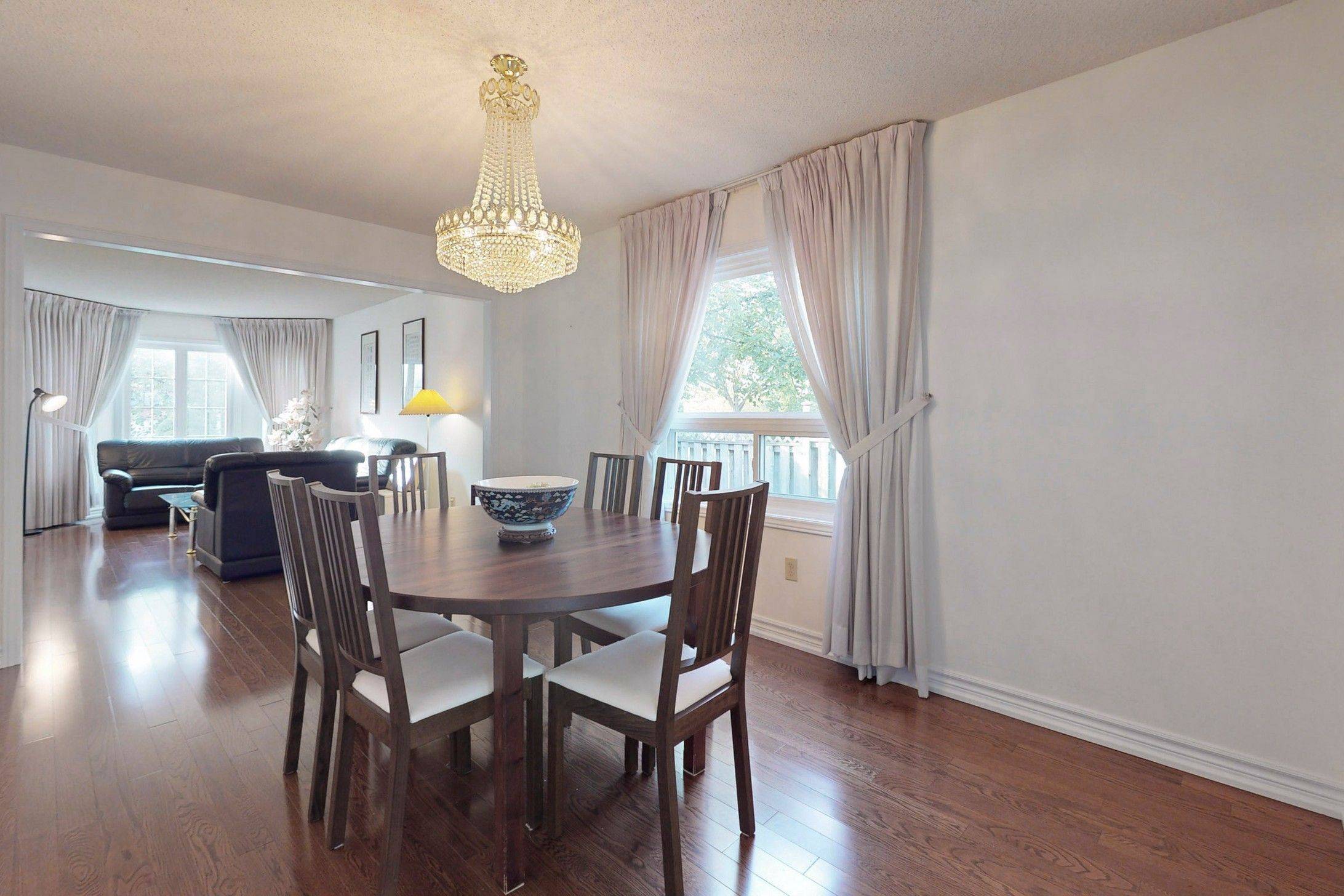 Richmond Hill, ON L4C 0B7,83 Berwick CRES