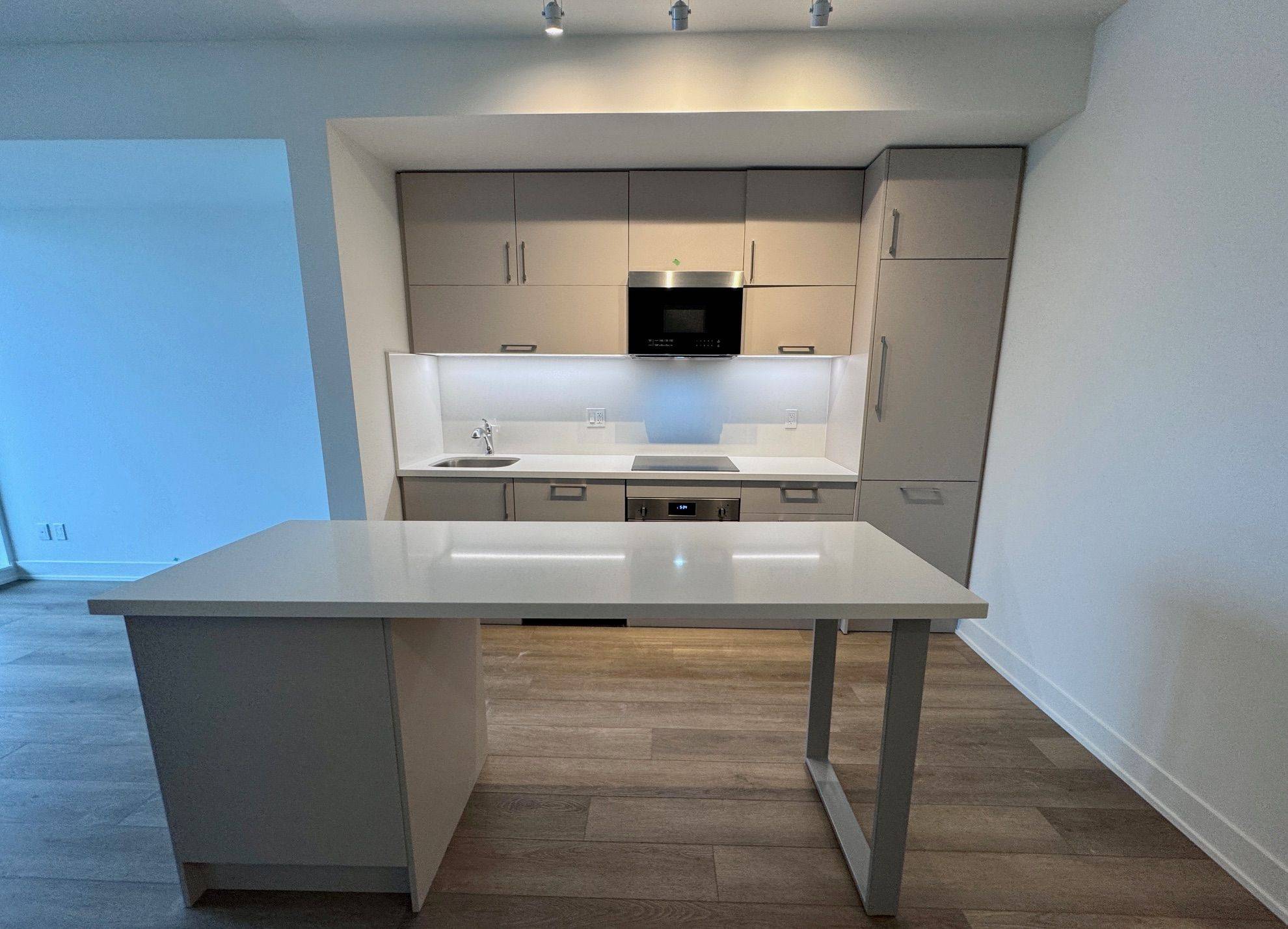 Markham, ON L6G 0H8,56 Andre De Grasse ST #2314