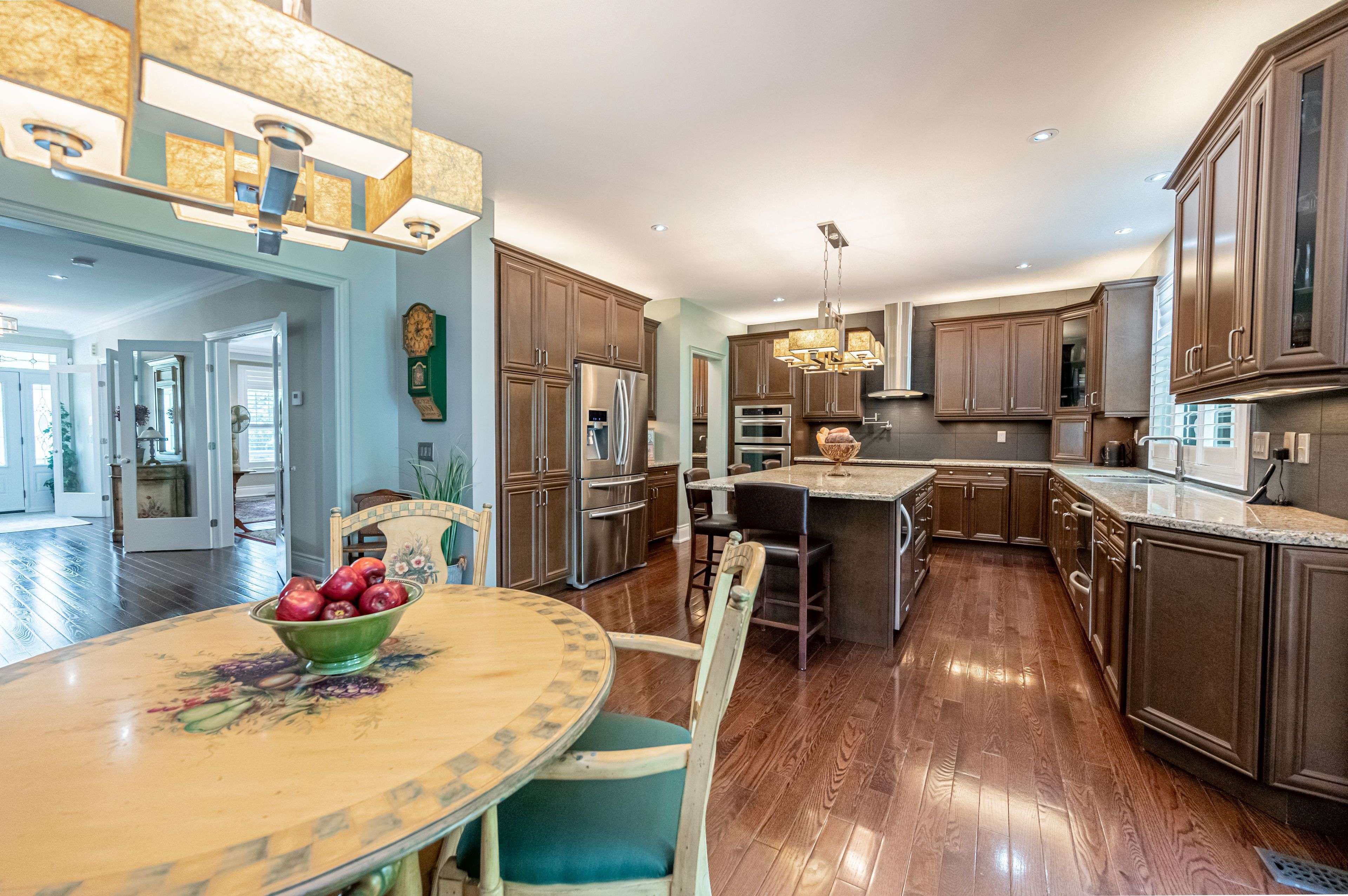 Barrie, ON L4N 6M3,31 Plunkett CT