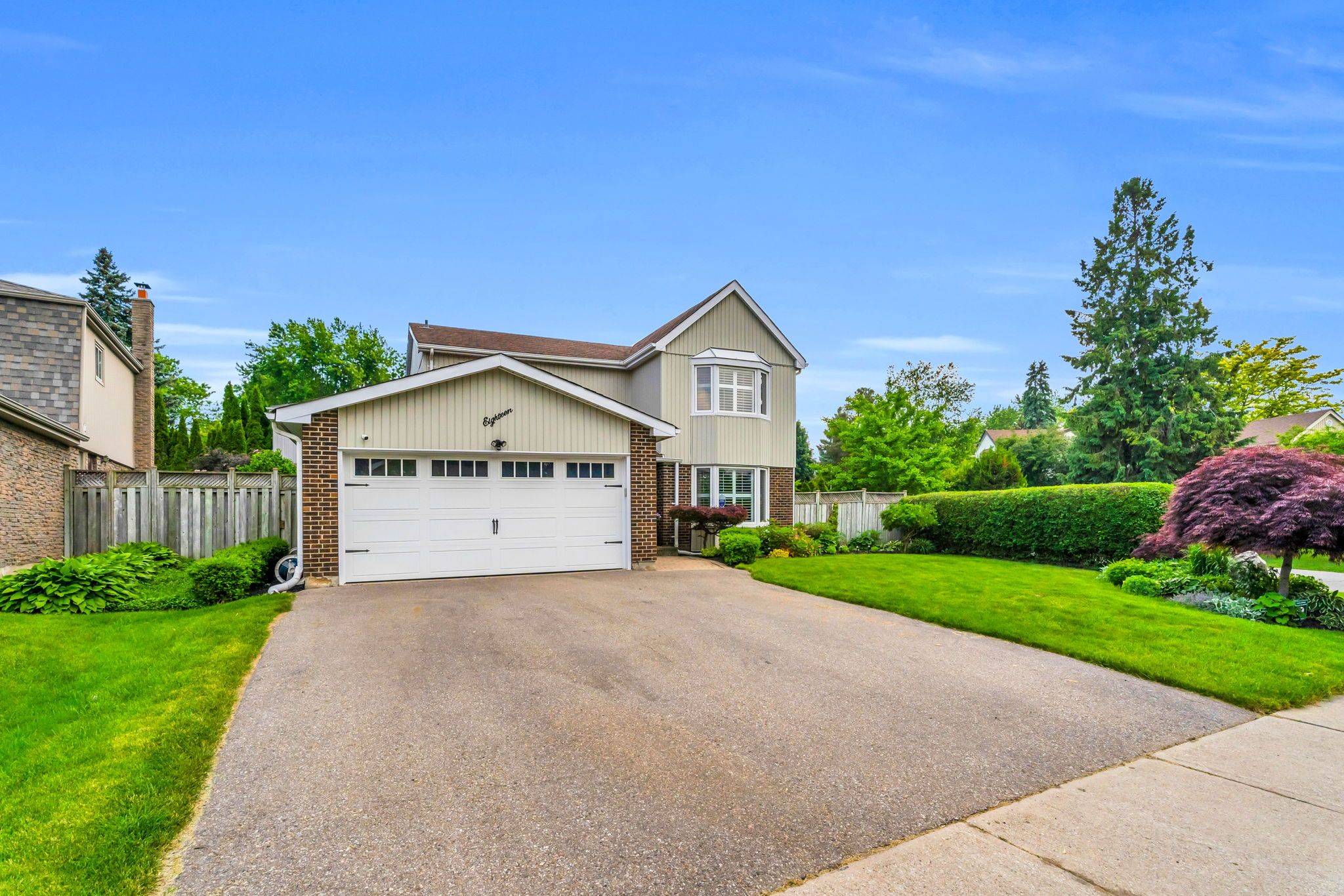 Brampton, ON L6S 2Y4,18 Mansfield ST