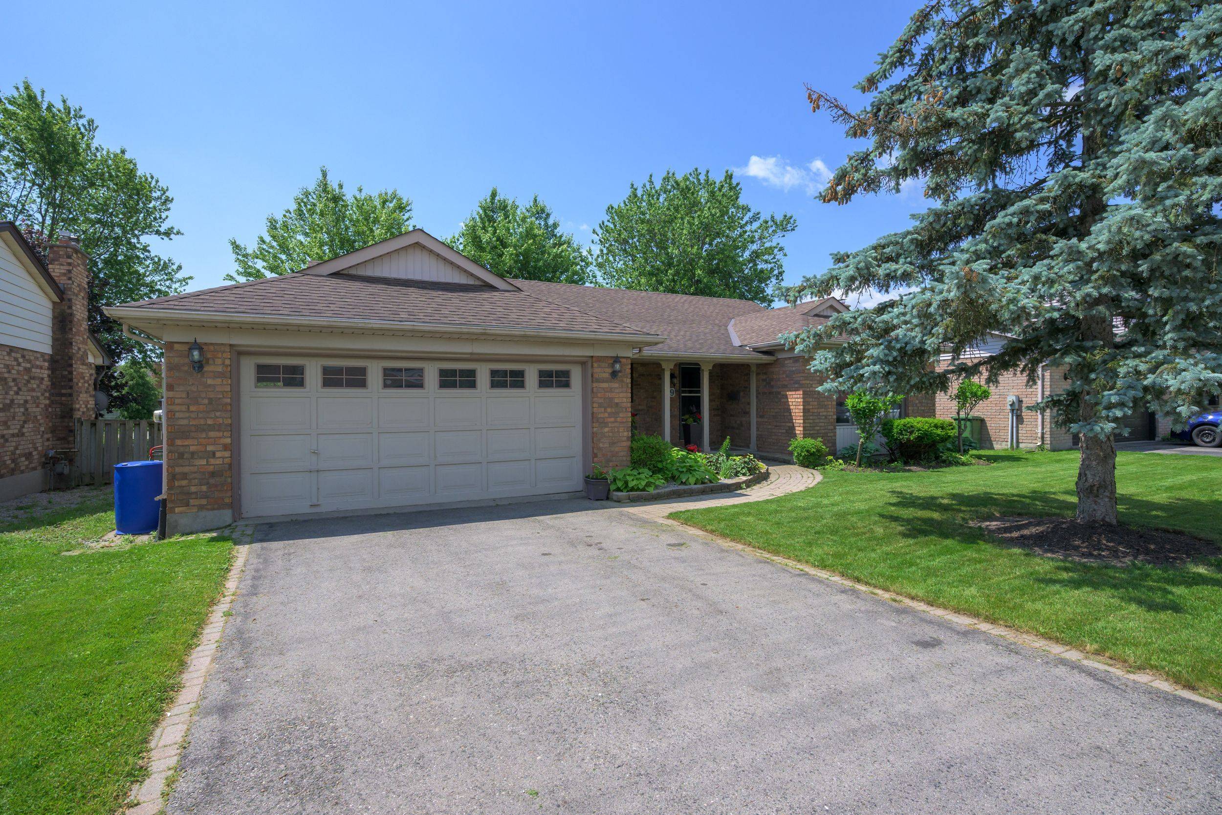 St. Thomas, ON N5R 5W3,9 Bonnie PL