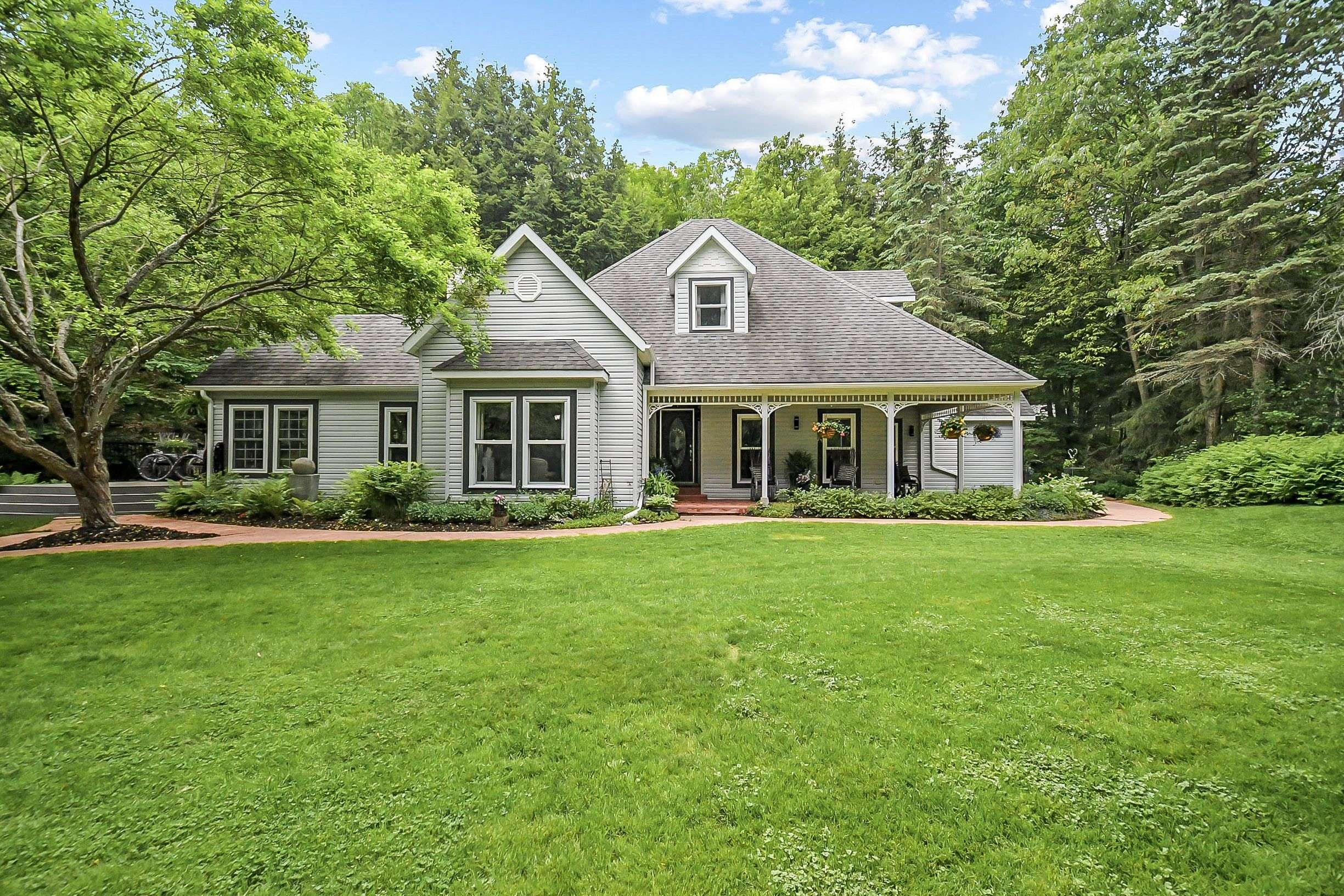 Bracebridge, ON P1L 1G3,103 Southbank DR