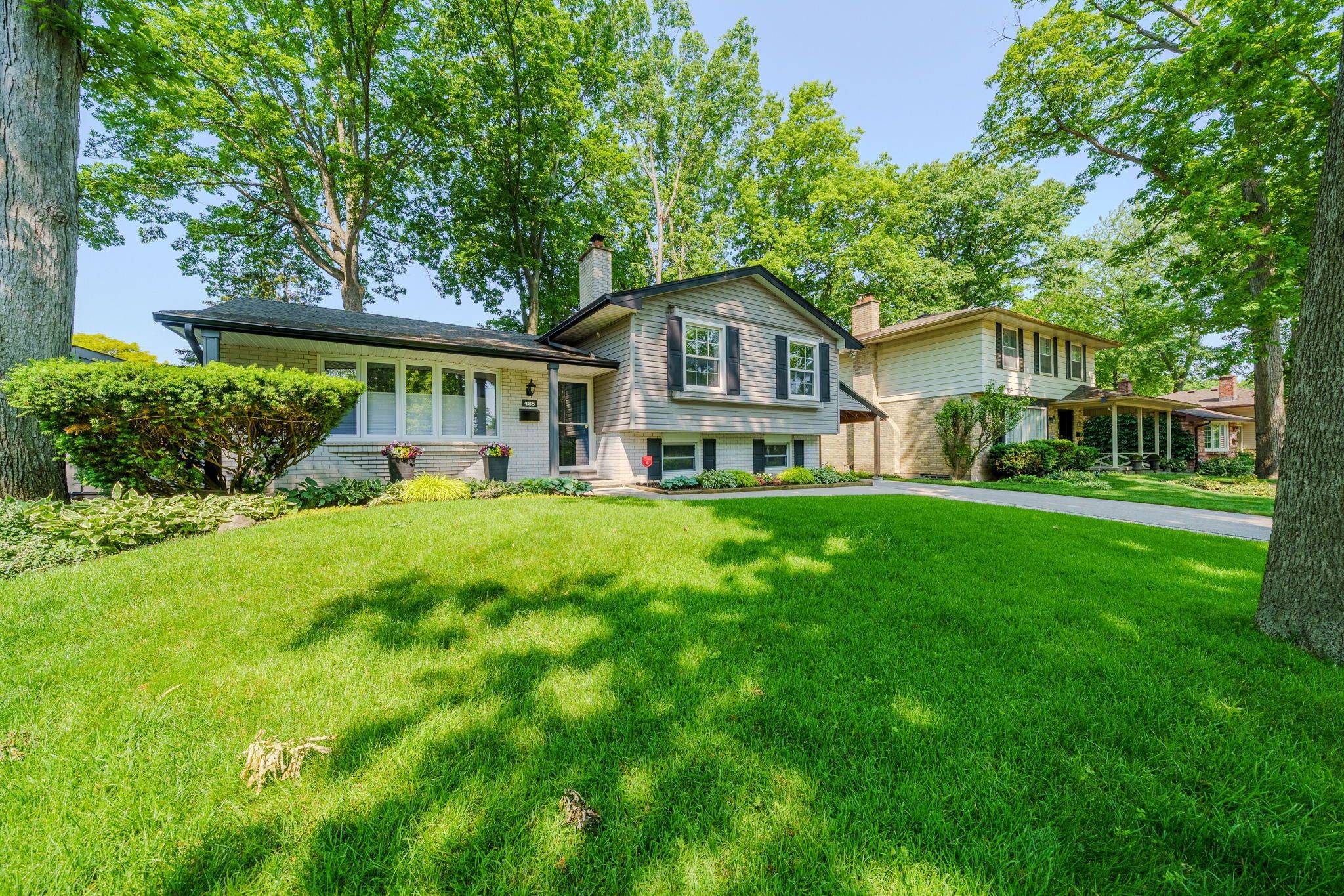 London South, ON N6K 2S3,485 Griffith ST