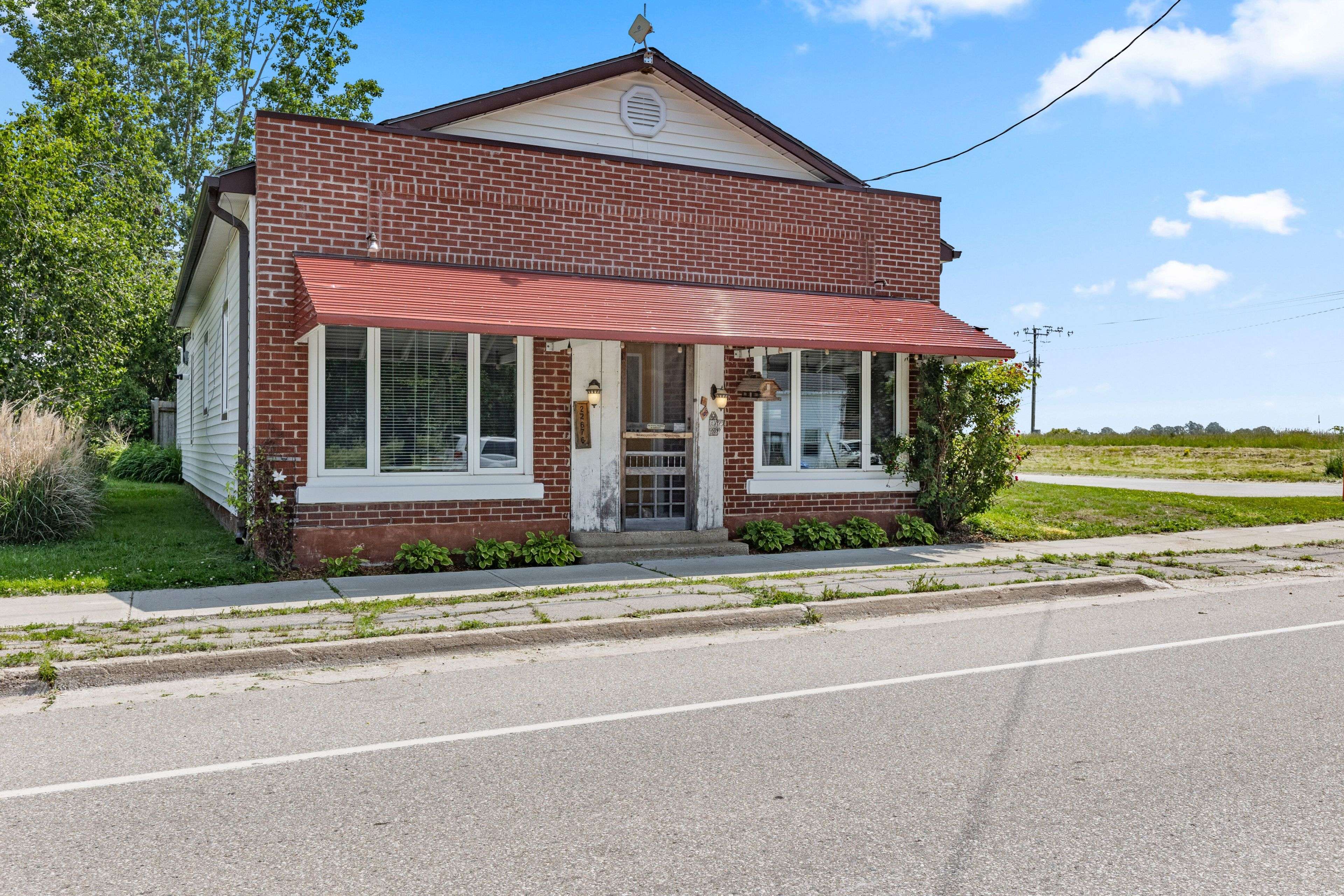 Southwest Middlesex, ON N0L 1A0,22676 Thames RD