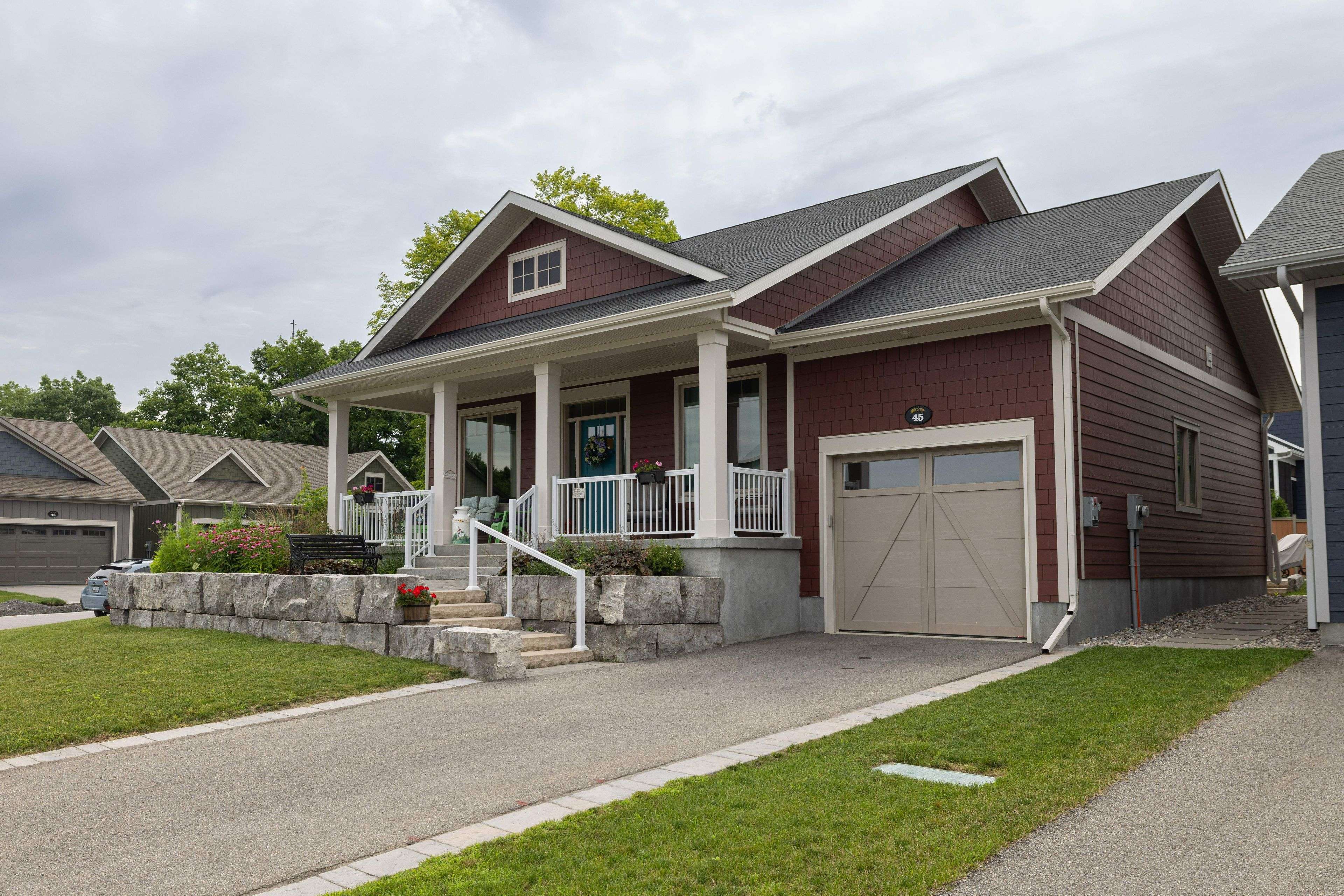 45 Shelter Cove DR, Westport, ON K0G 1X0