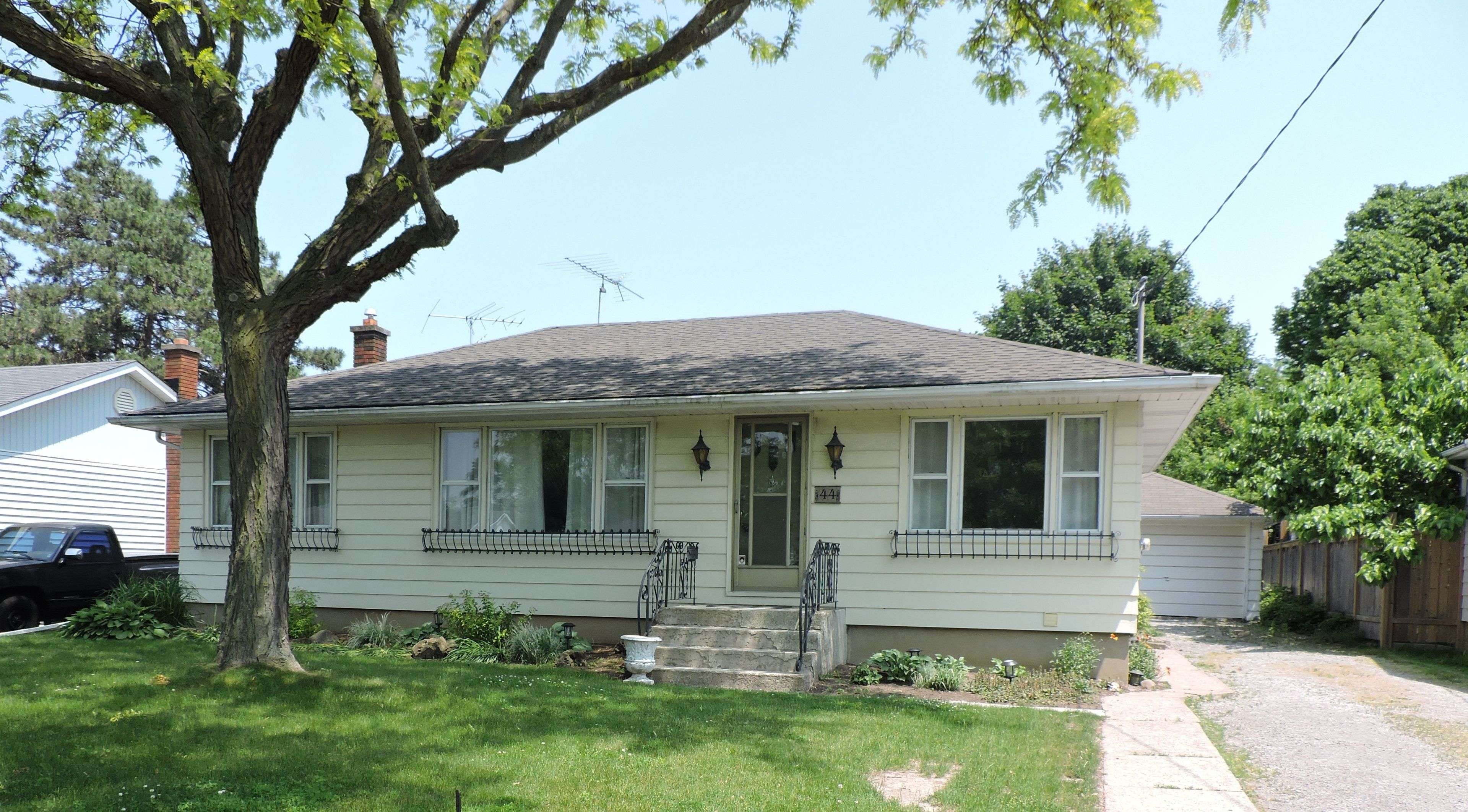 St. Catharines, ON L2N 3P2,44 Duncan DR