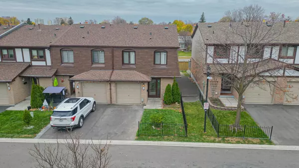 45 Greenwich CIR #45, Brampton, ON L6S 2E6