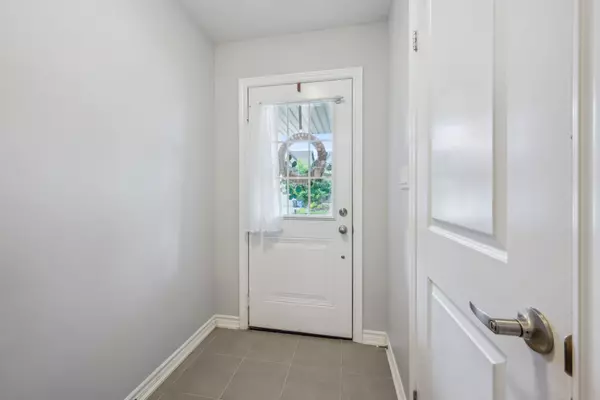 Guelph, ON N1E 0L7,192 Summit Ridge DR